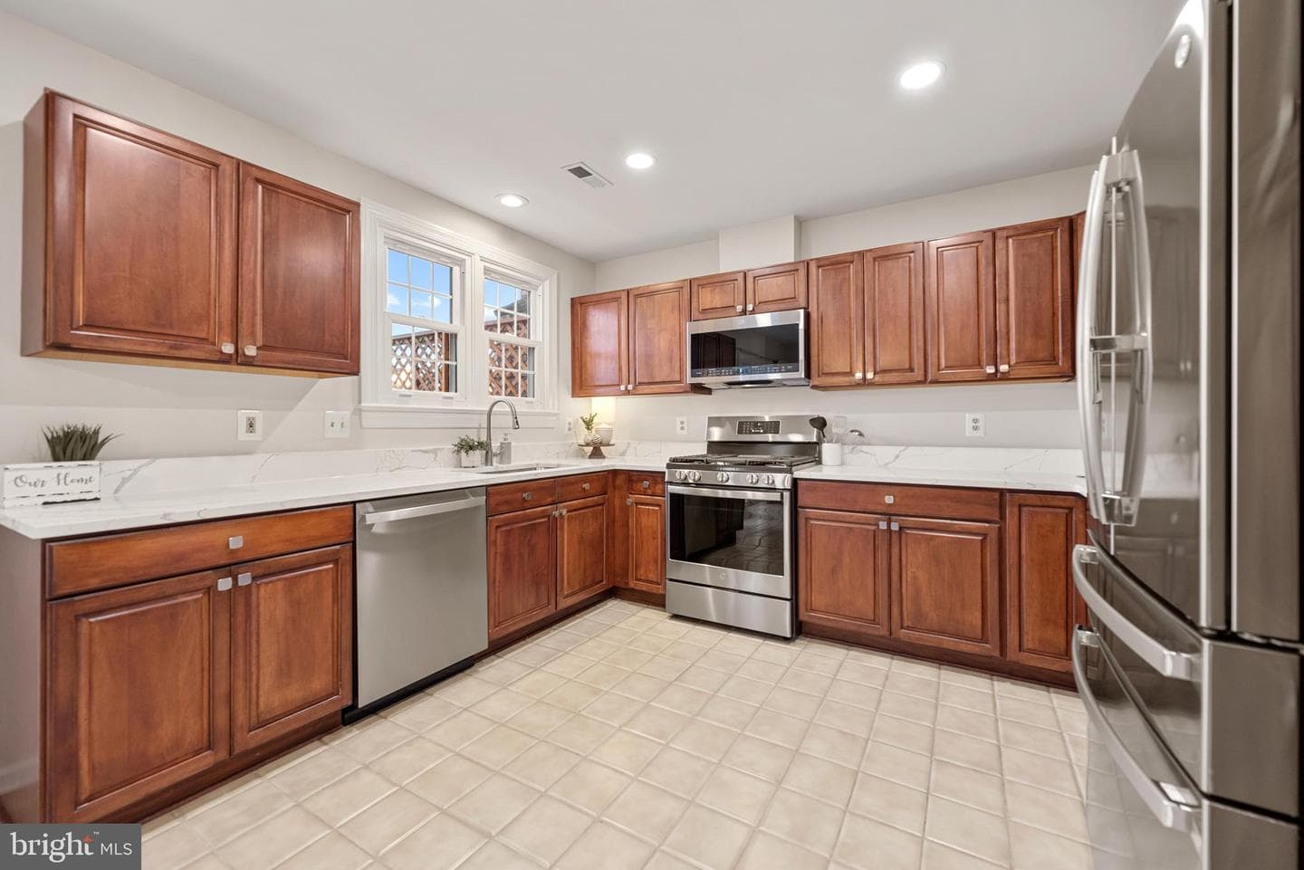 6489 Sharon Kay Court photo 6