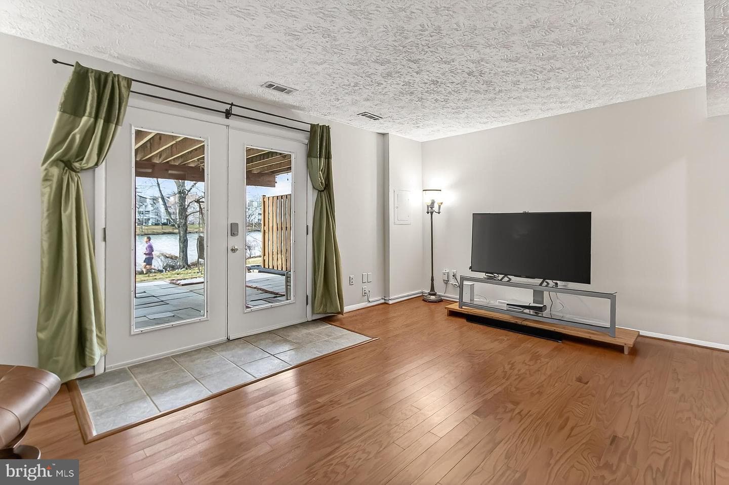 2938 Bridgehampton Court photo 17