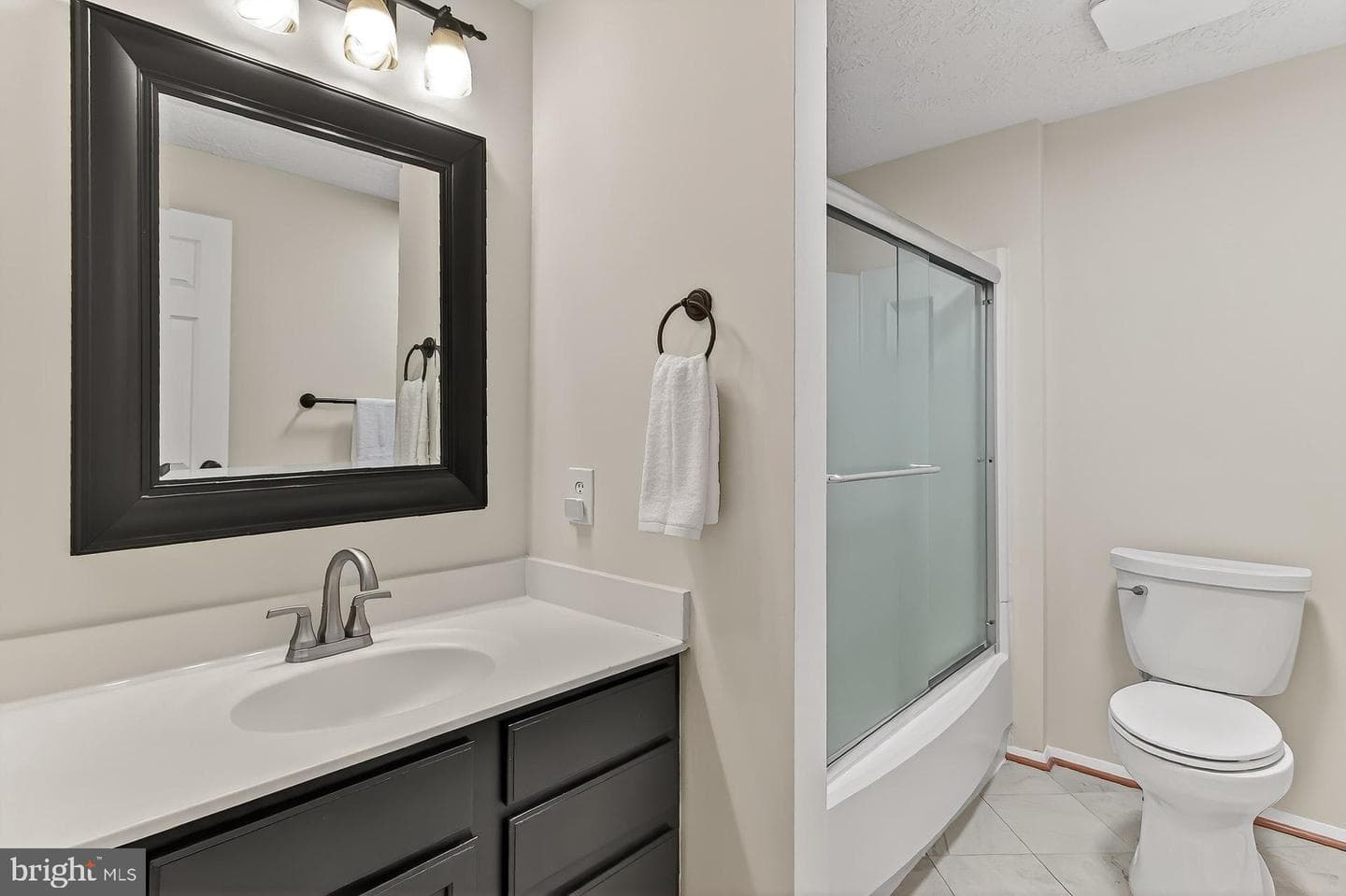 2938 Bridgehampton Court photo 22