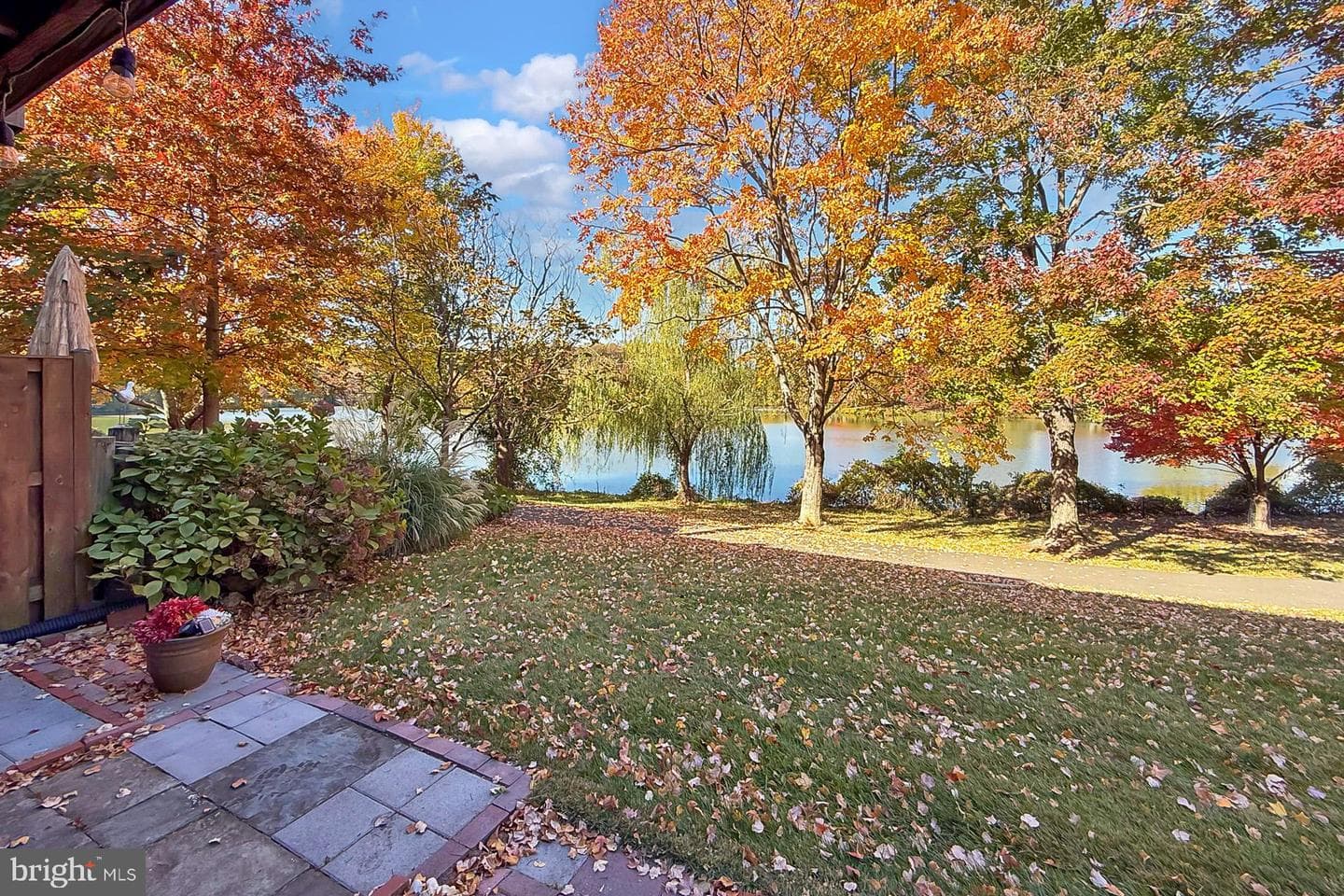 2938 Bridgehampton Court photo 64