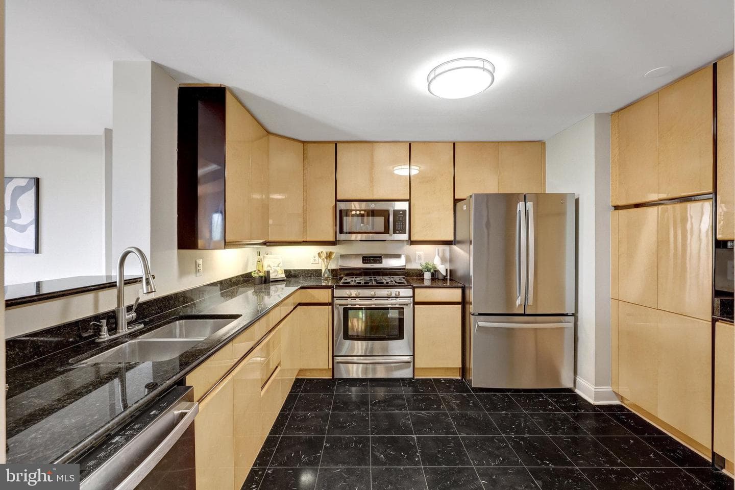 11776 Stratford House Place #601 photo 8