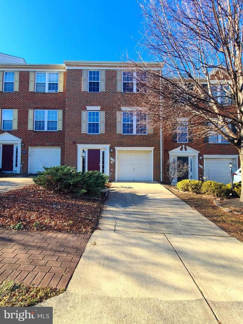 8118 Horseshoe Cottage Circle