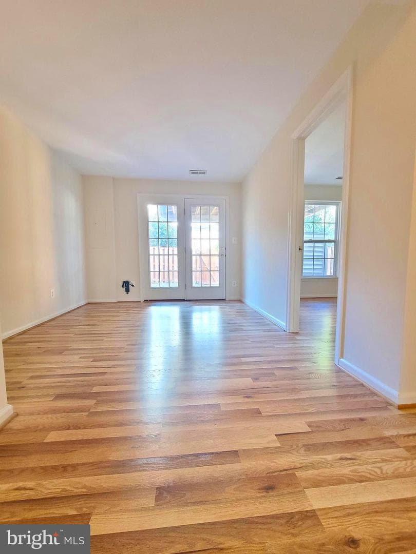 8118 Horseshoe Cottage Circle photo 11