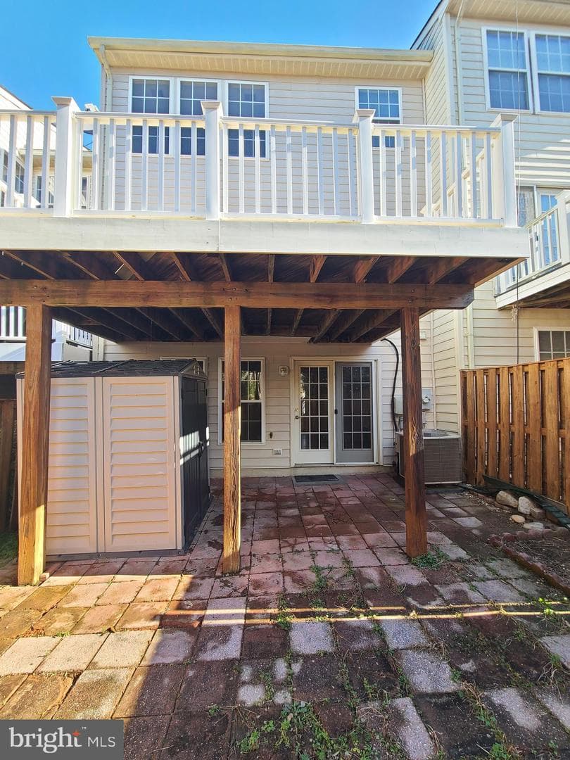8118 Horseshoe Cottage Circle photo 16