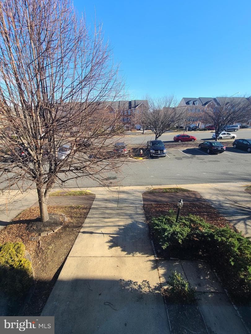 8118 Horseshoe Cottage Circle photo 2