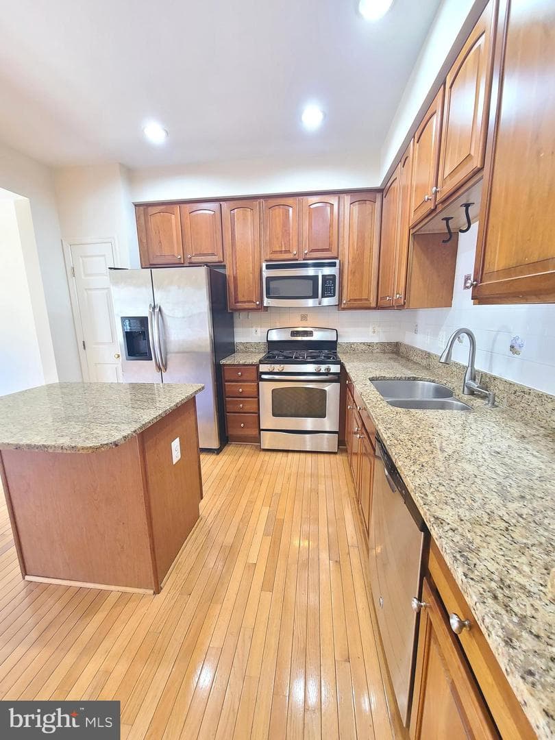 8118 Horseshoe Cottage Circle photo 24