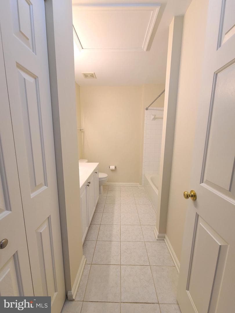 8118 Horseshoe Cottage Circle photo 48