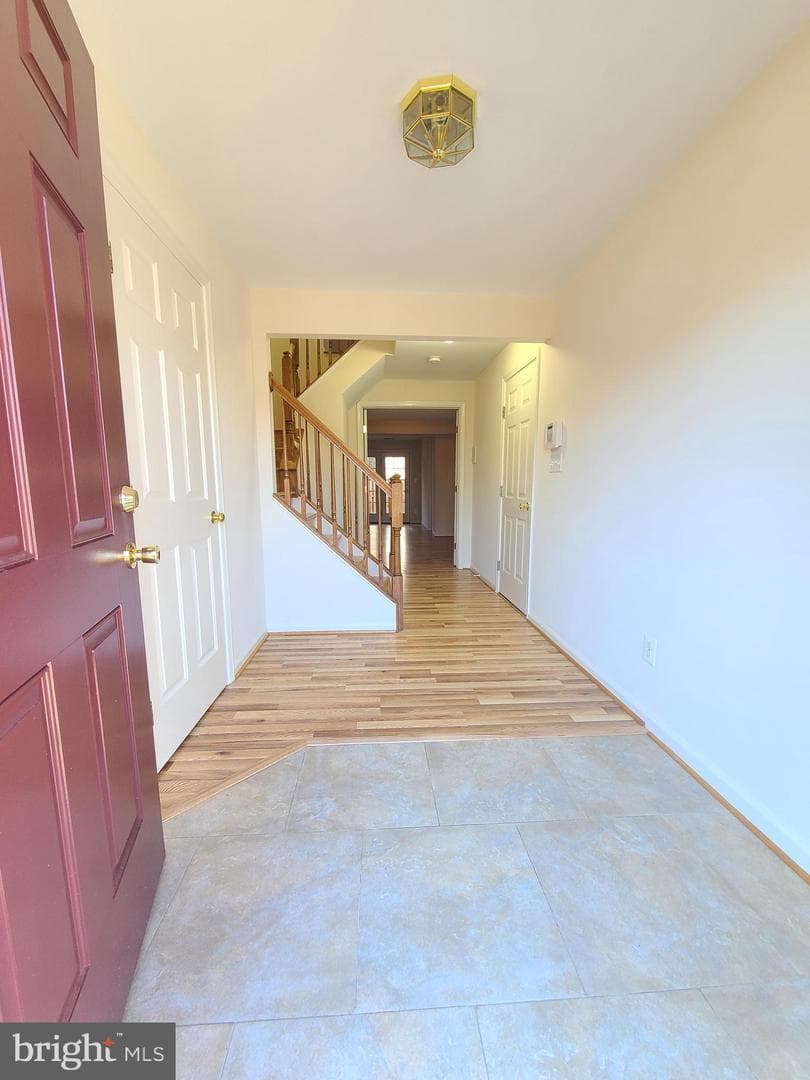 8118 Horseshoe Cottage Circle photo 5