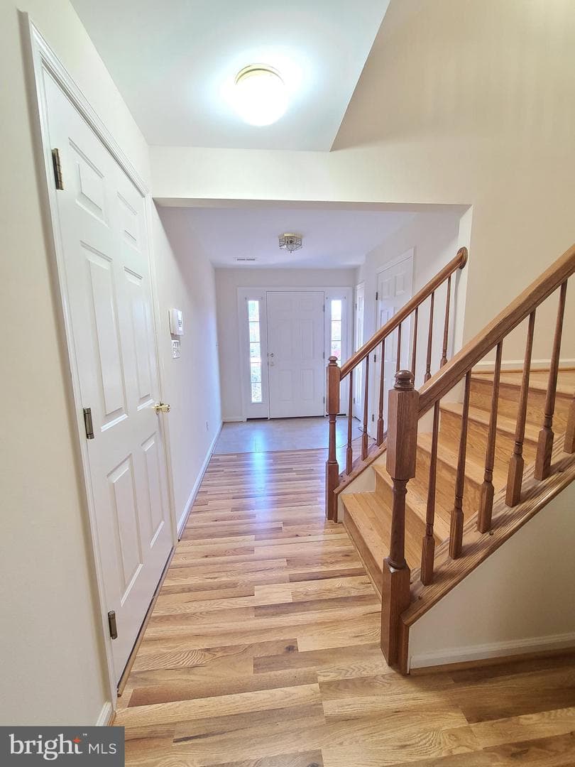 8118 Horseshoe Cottage Circle photo 6