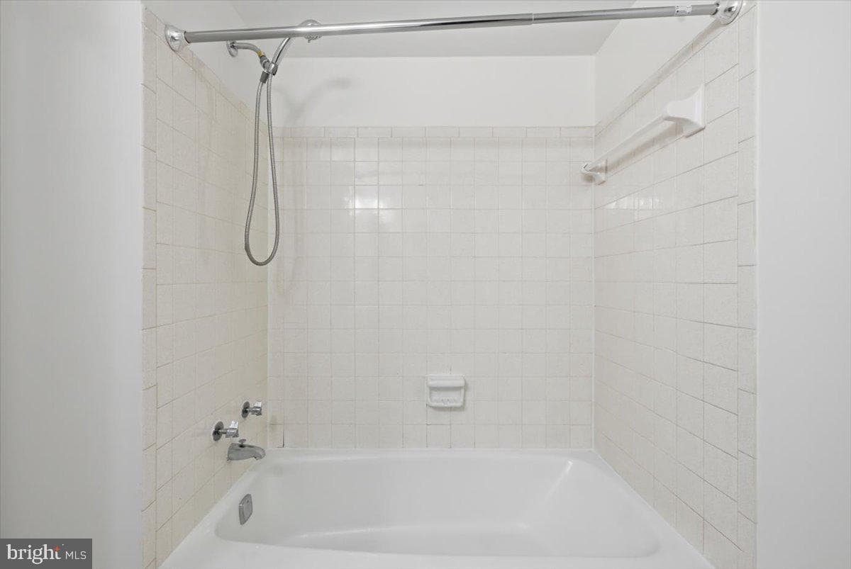 1427 Northgate Square #27/22b photo 24