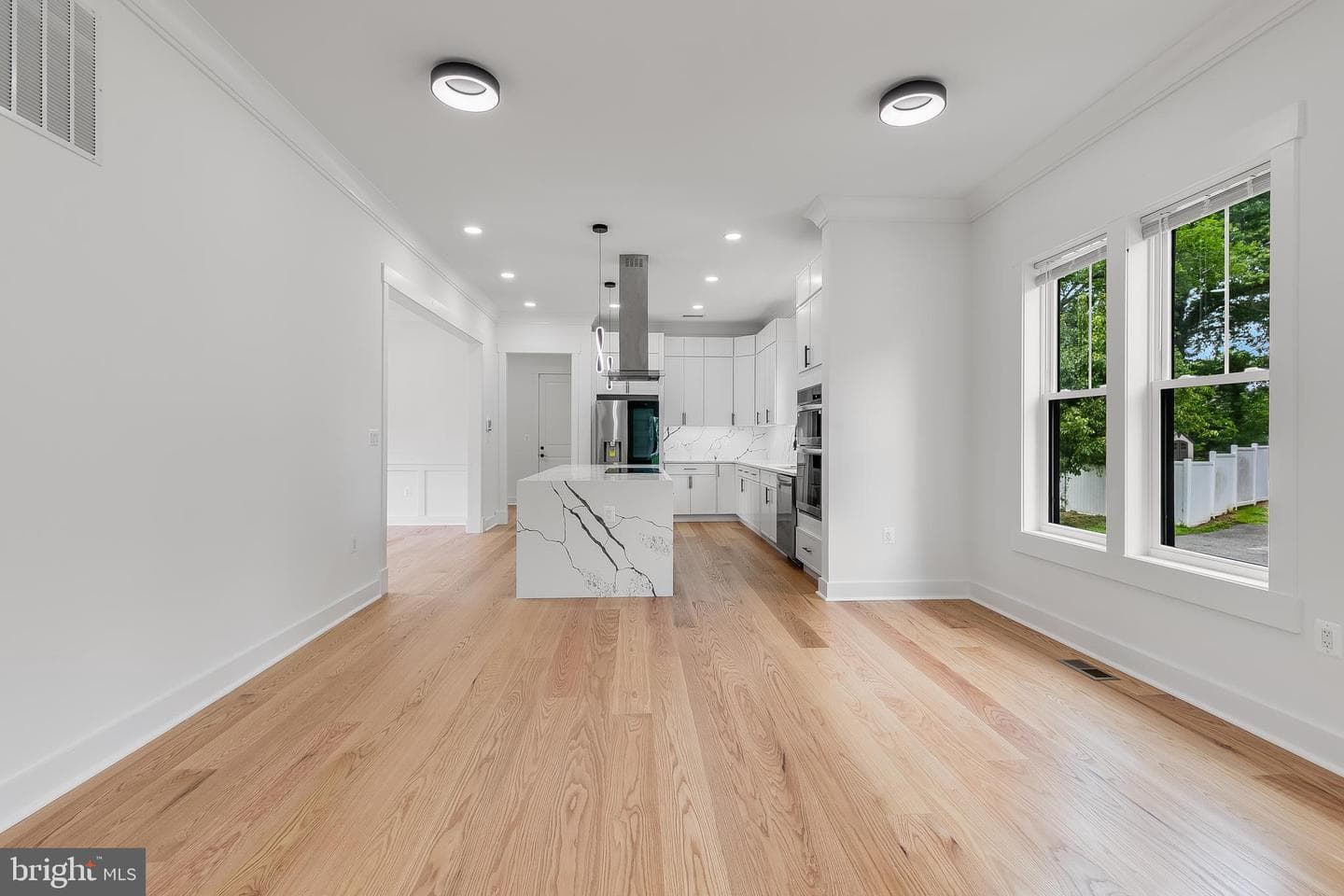2817 Derek Road photo 14