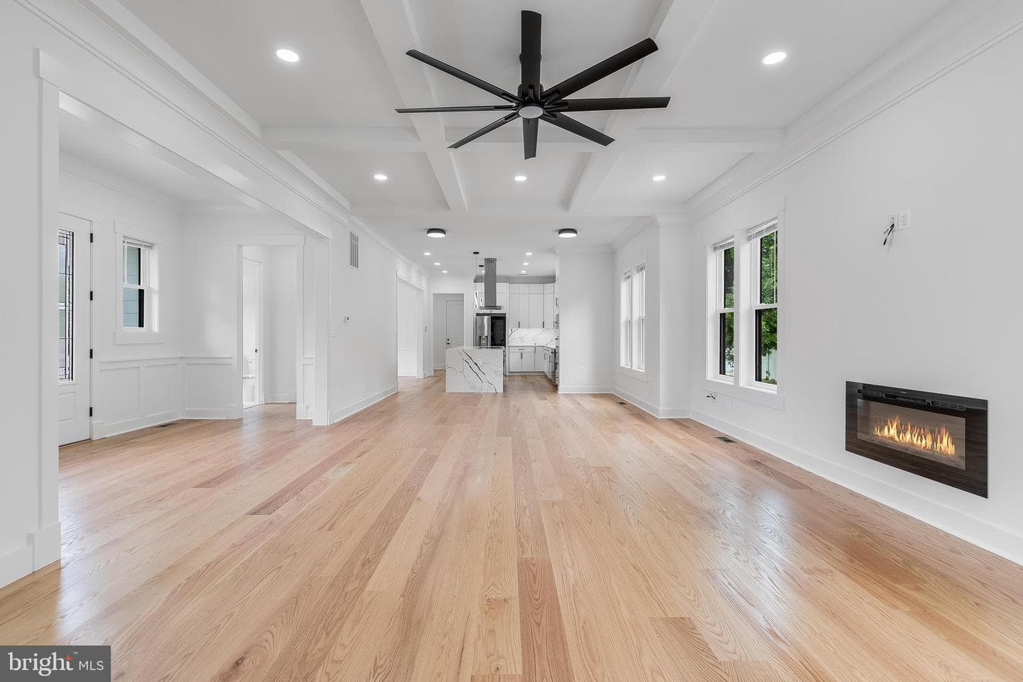 2817 Derek Road photo 18