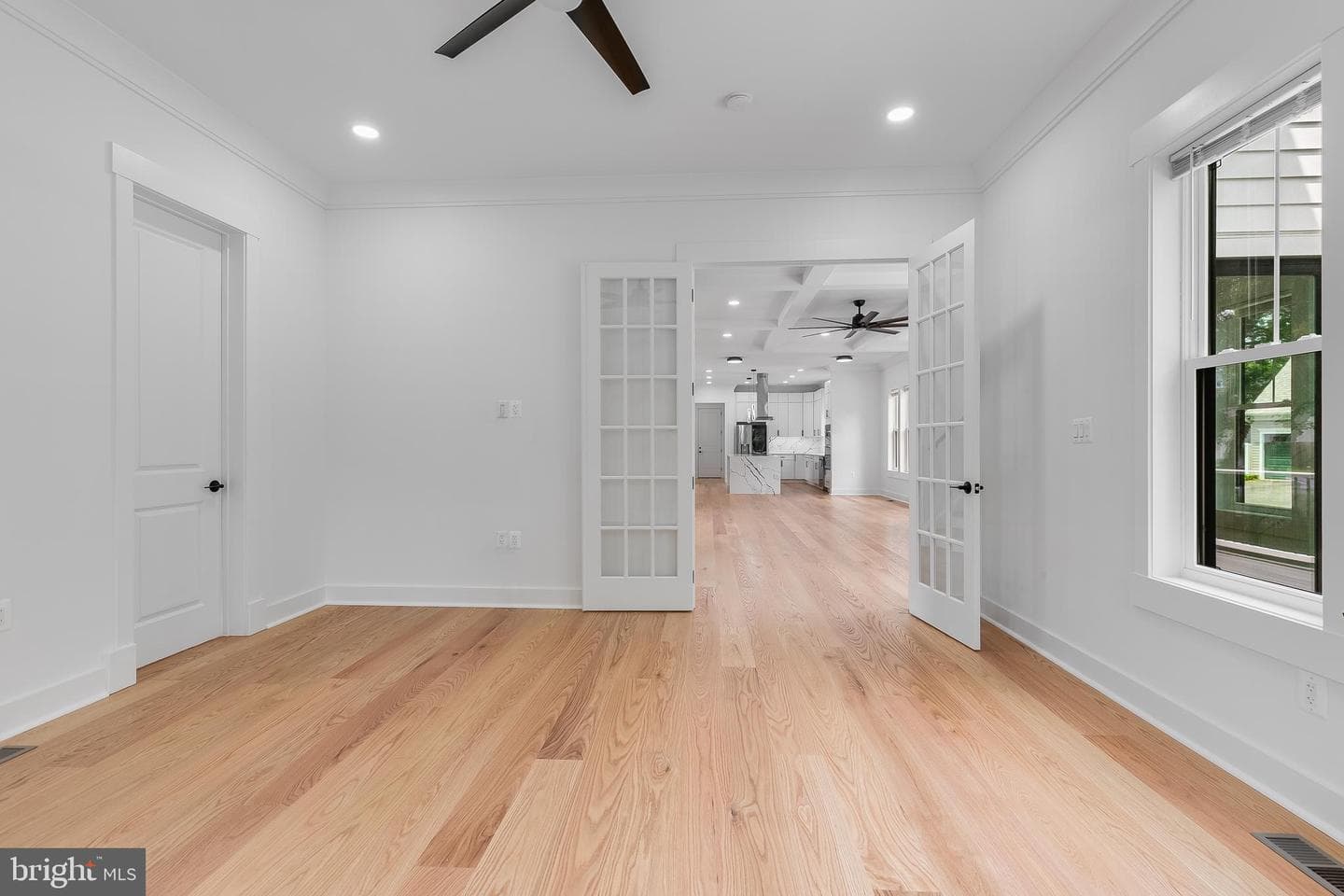 2817 Derek Road photo 20