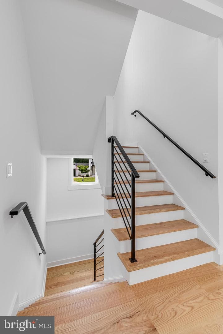 2817 Derek Road photo 48