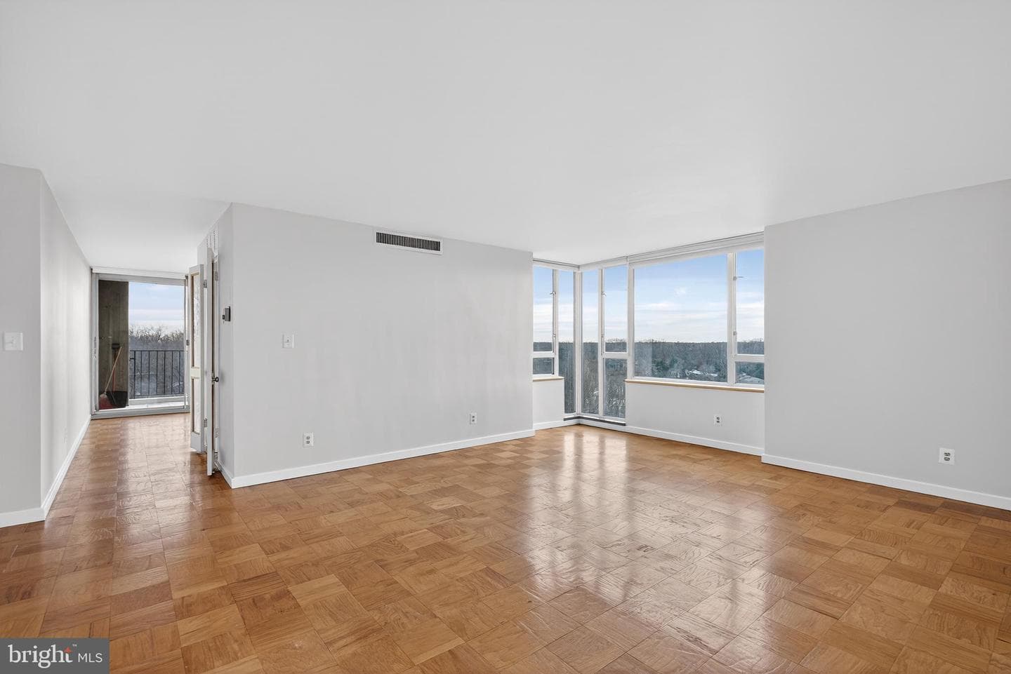 11400 Washington Plaza W #1303 photo 5