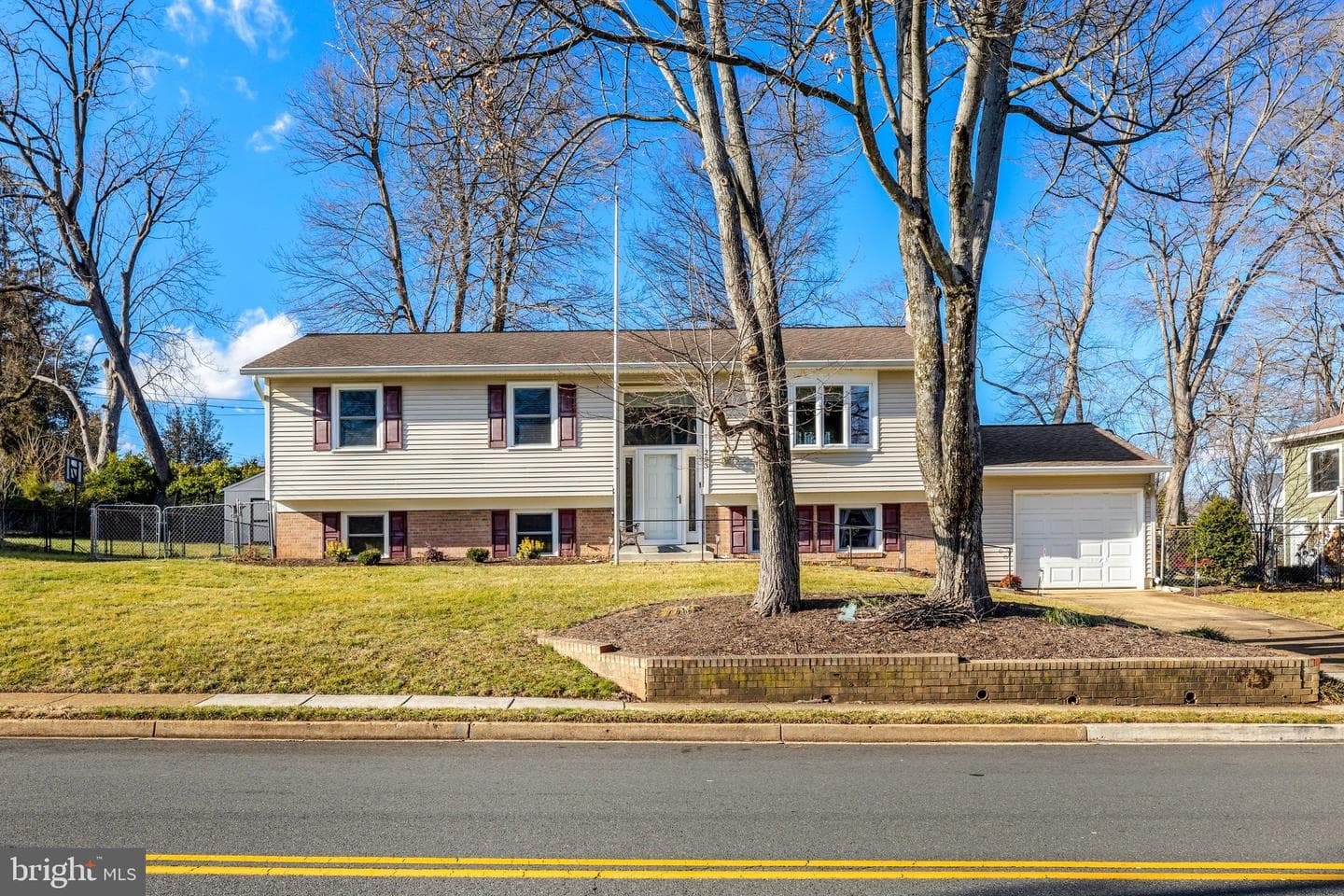 203 Locust Street SW