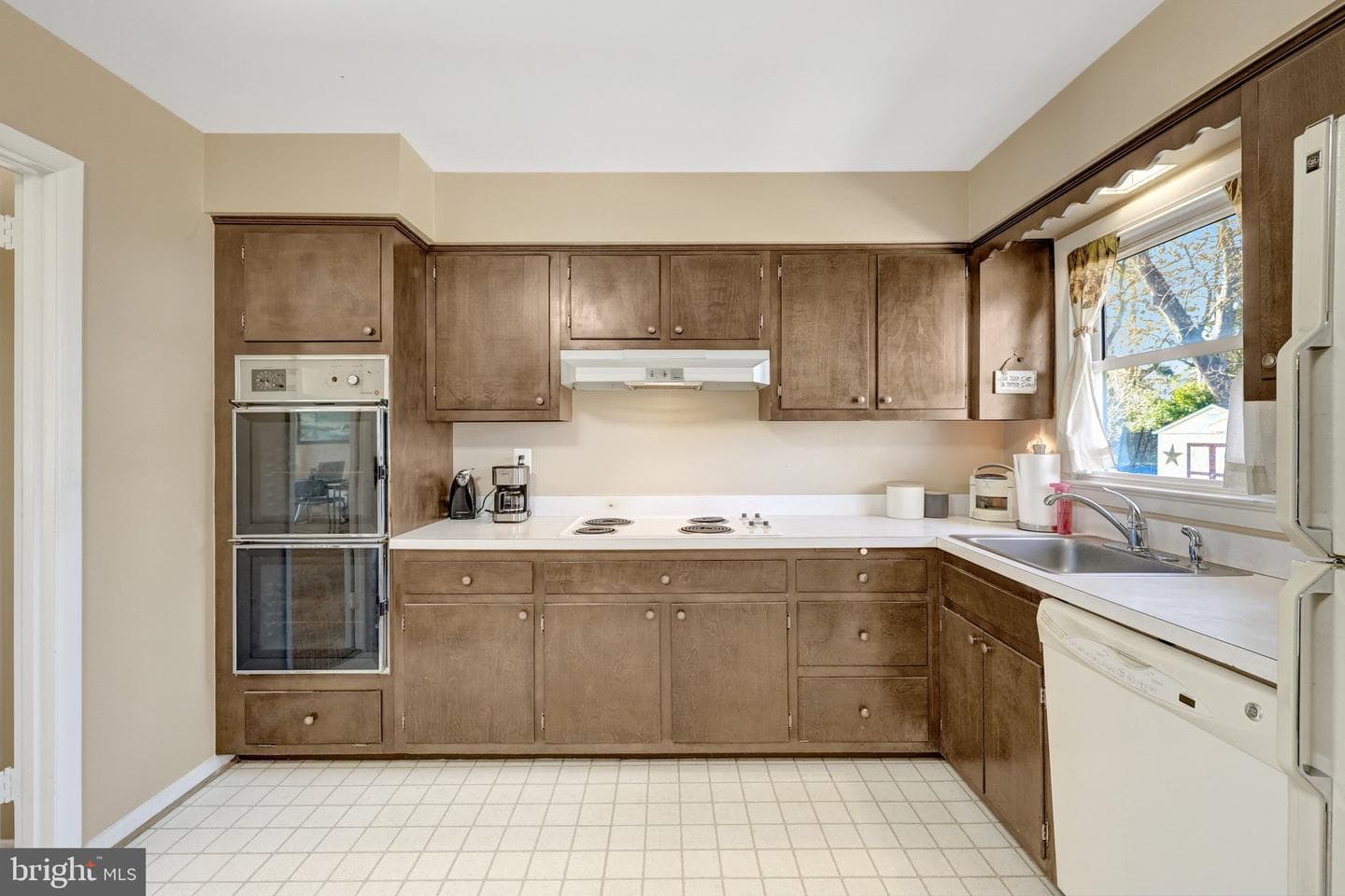 203 Locust Street SW photo 15