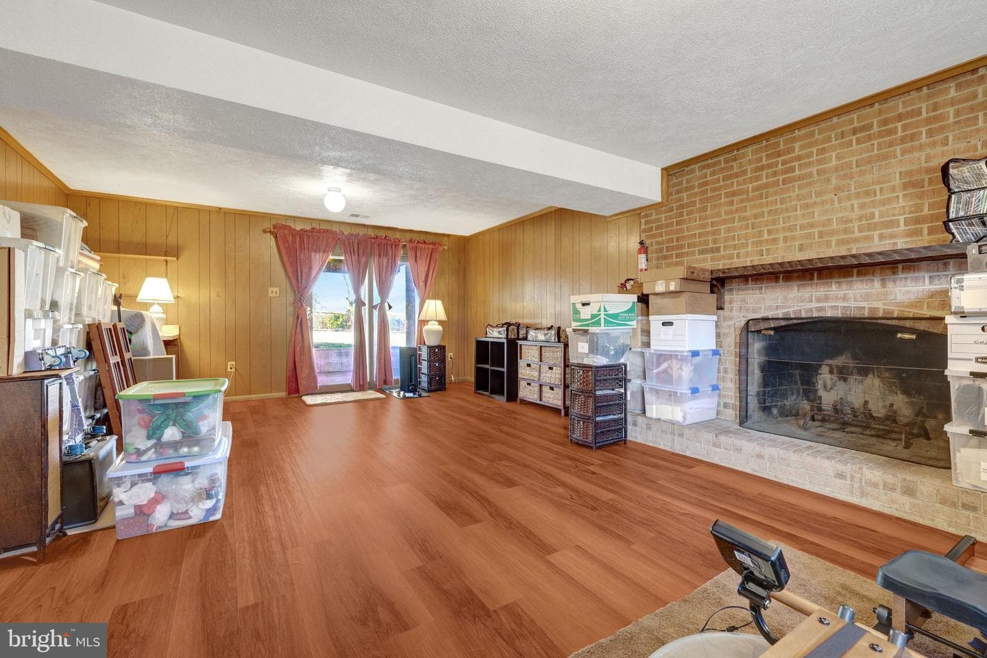 203 Locust Street SW photo 29