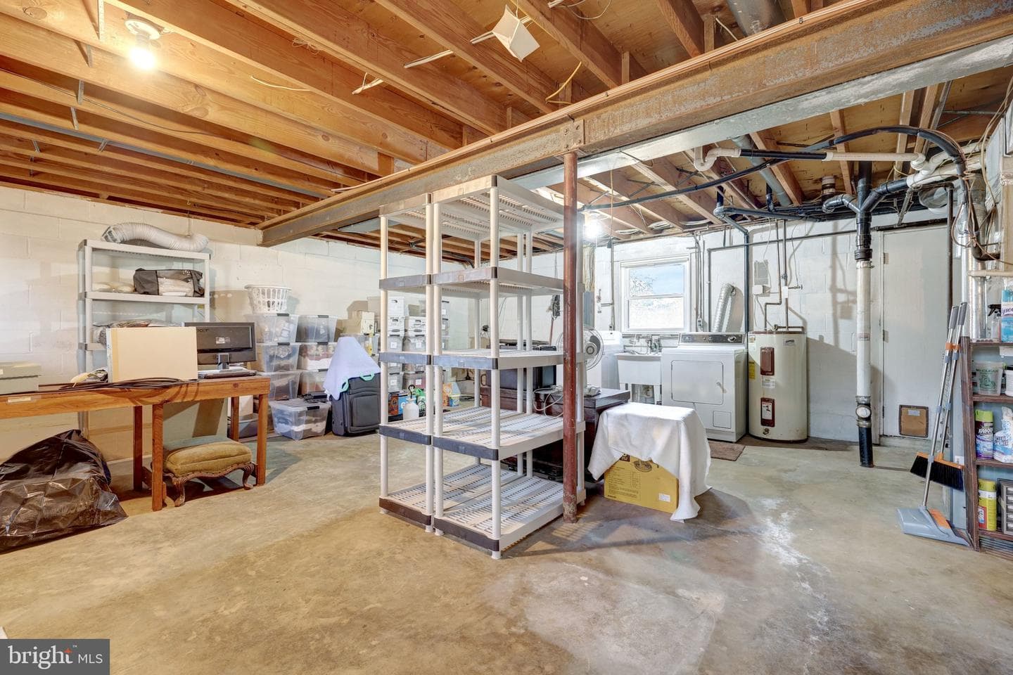 203 Locust Street SW photo 32
