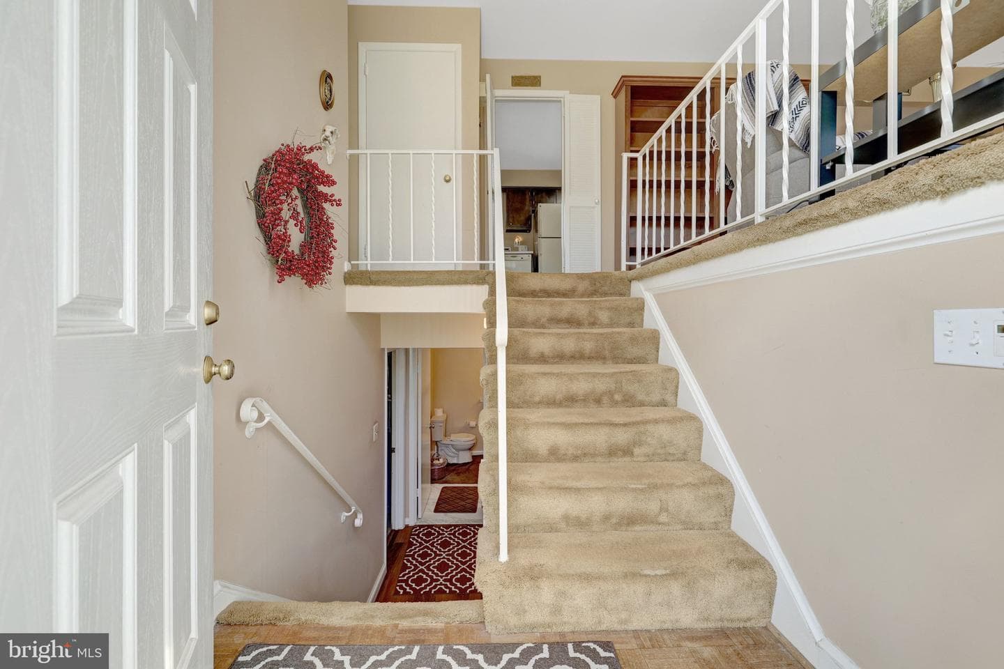 203 Locust Street SW photo 4