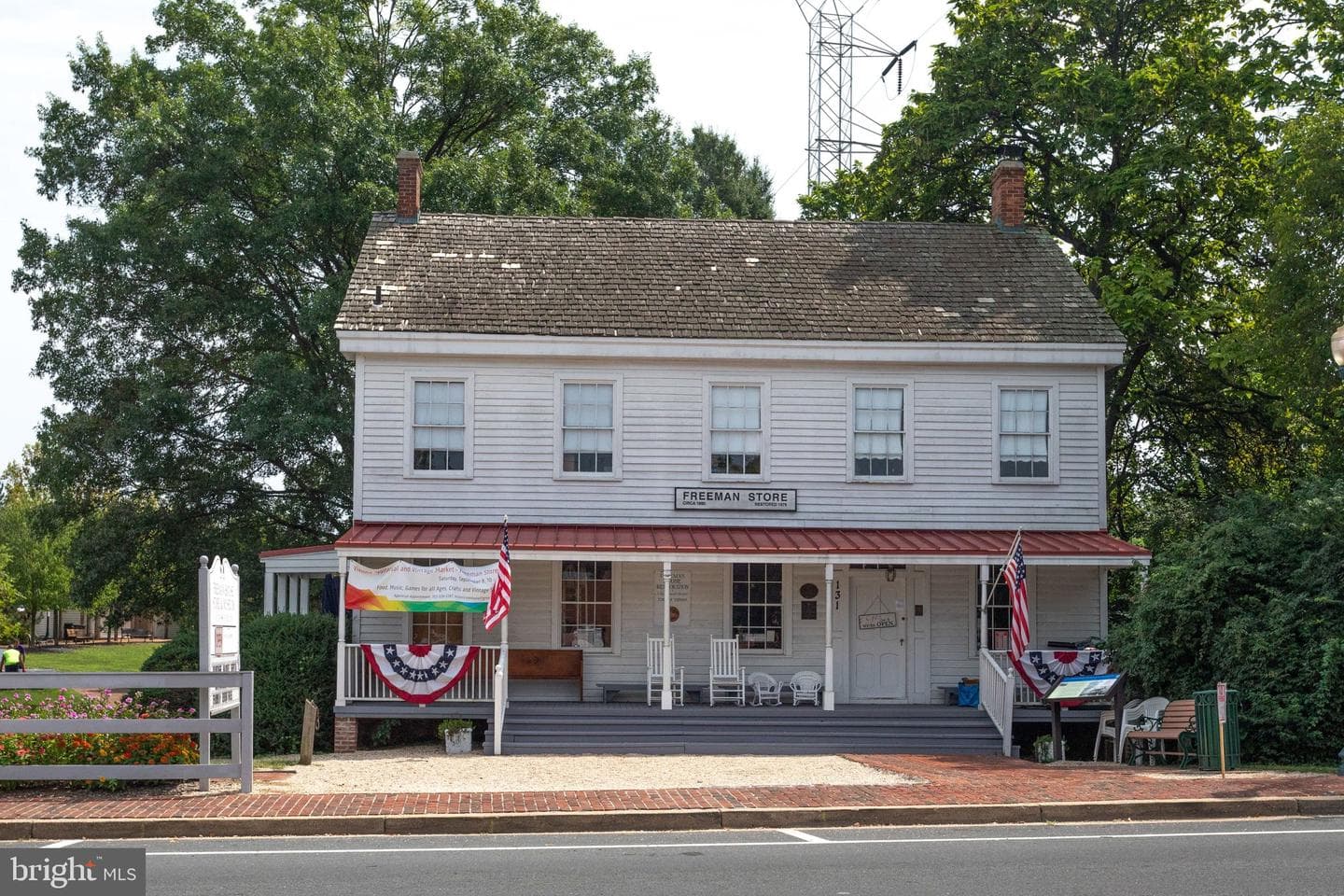 203 Locust Street SW photo 44