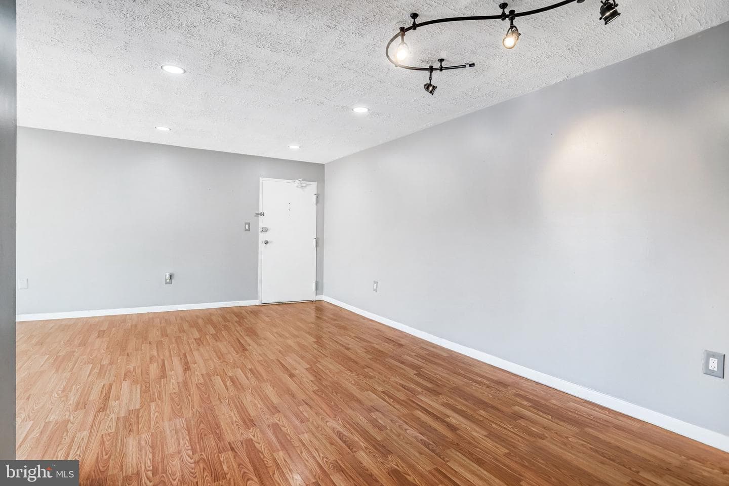 5612 Bloomfield Drive #204 photo 9