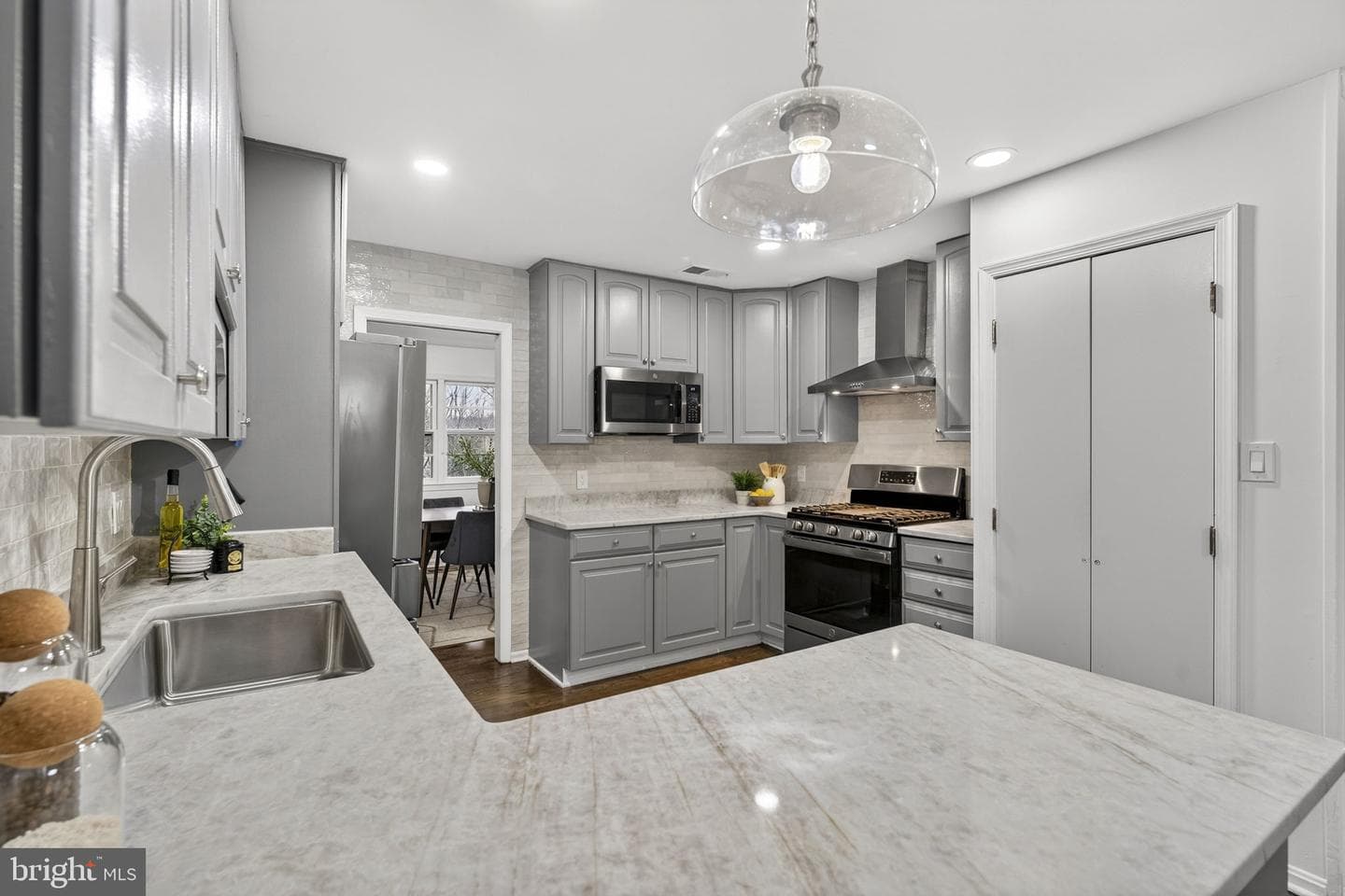 7113 Penguin Place photo 14