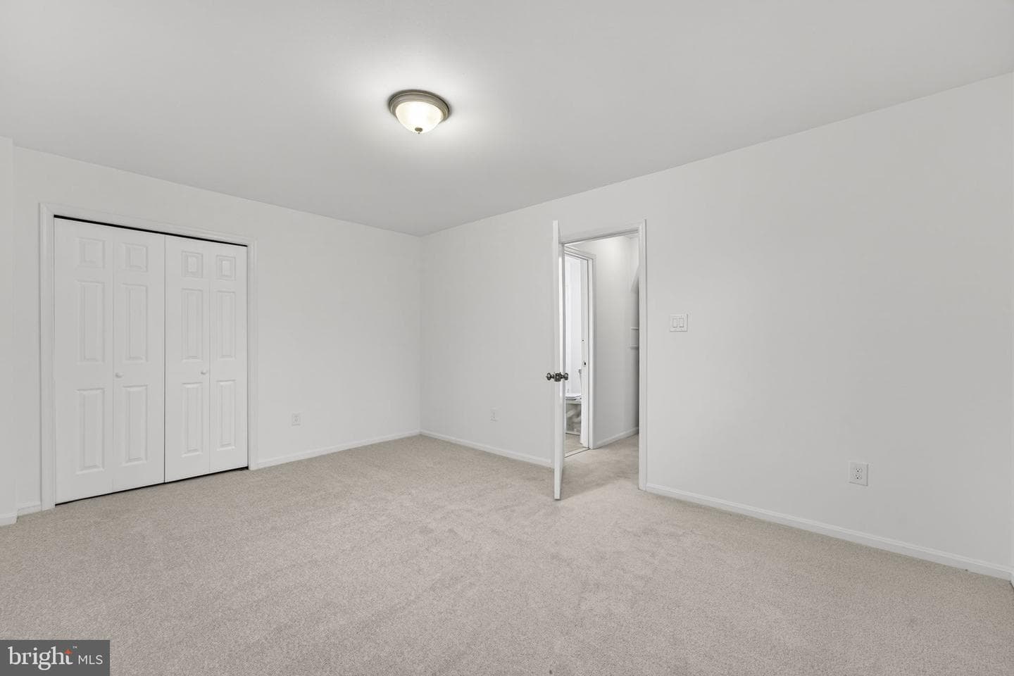 7113 Penguin Place photo 43