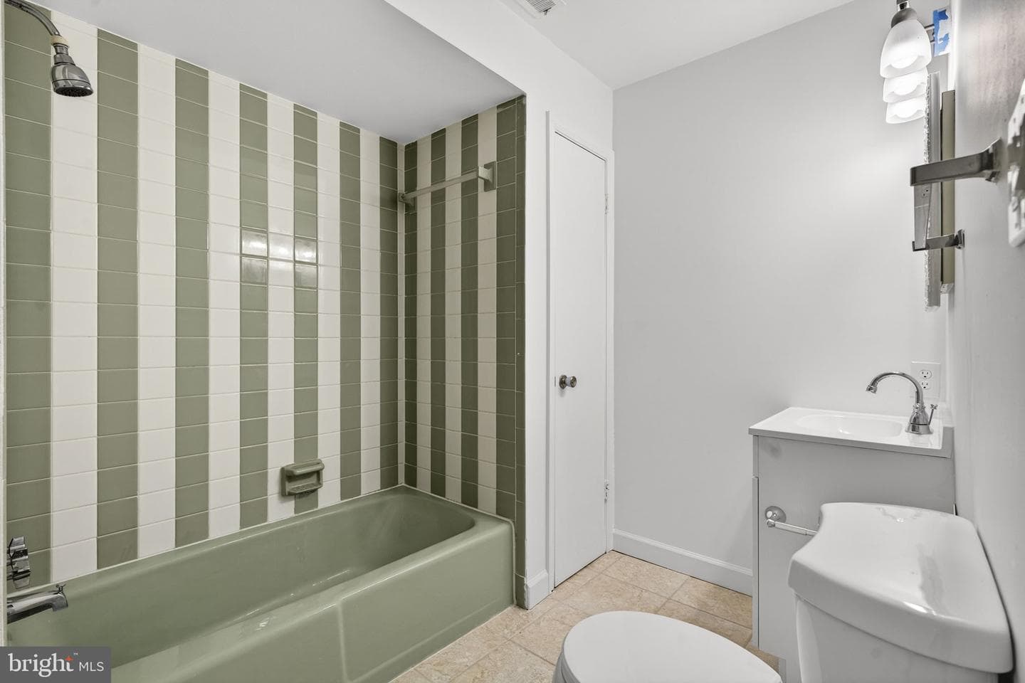 7113 Penguin Place photo 45