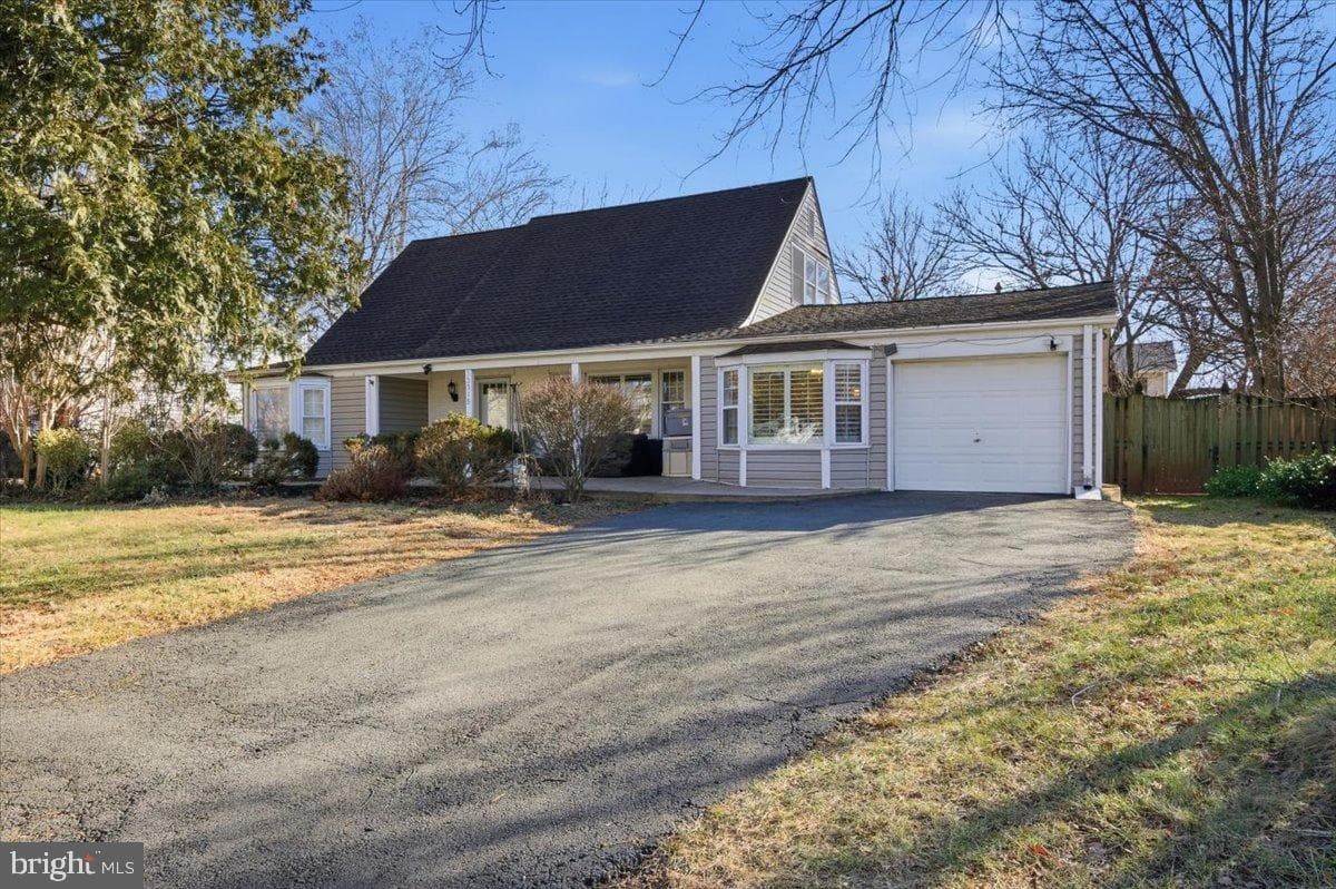 13315 Pennypacker Lane photo 3
