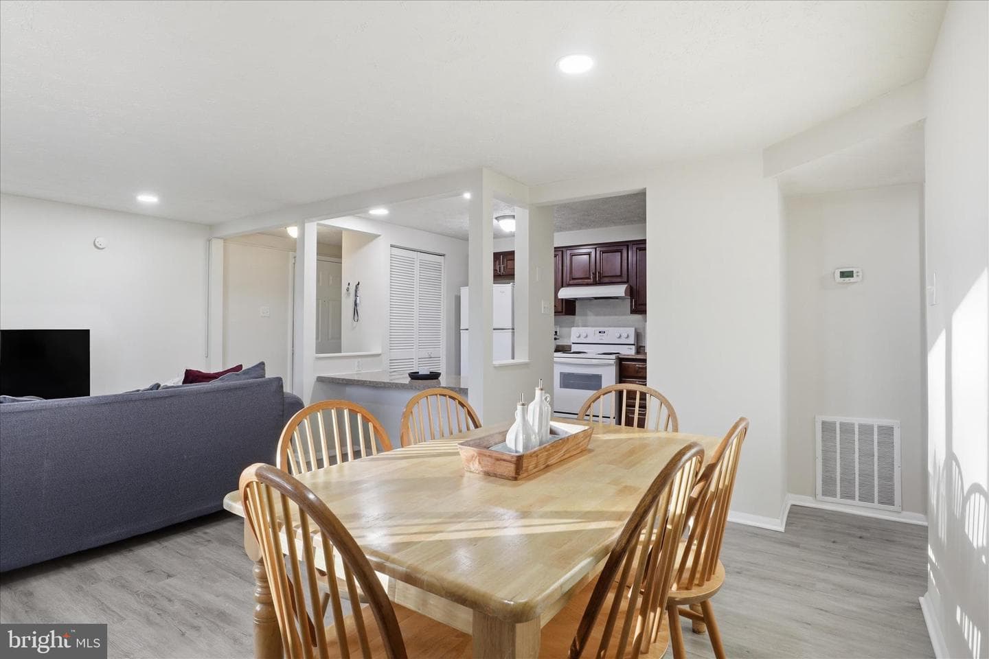 8386 Brockham Drive #f photo 6