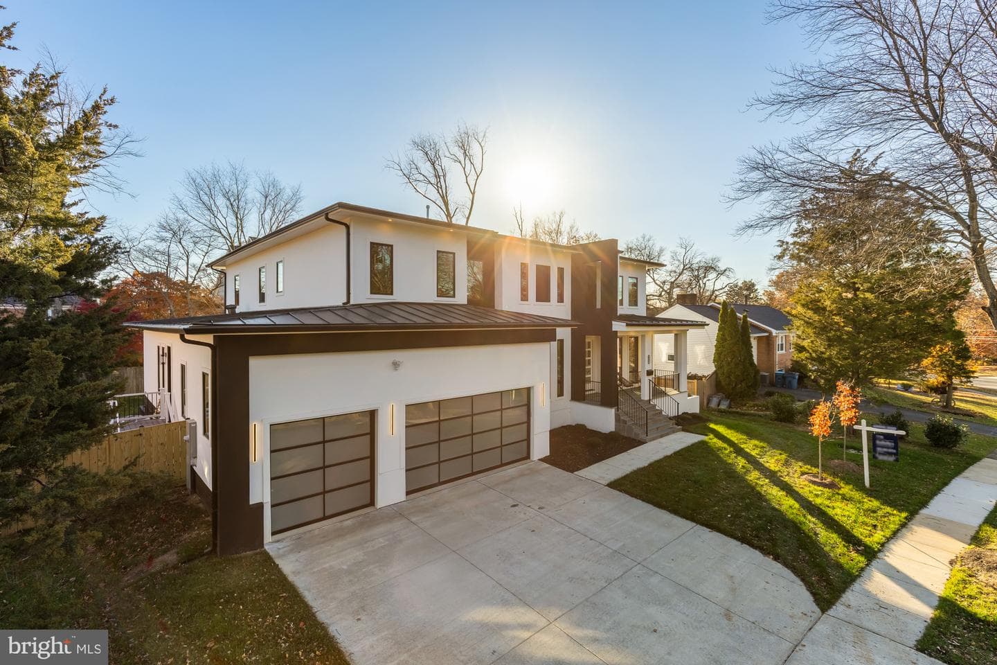 6935 Southridge Drive photo 3