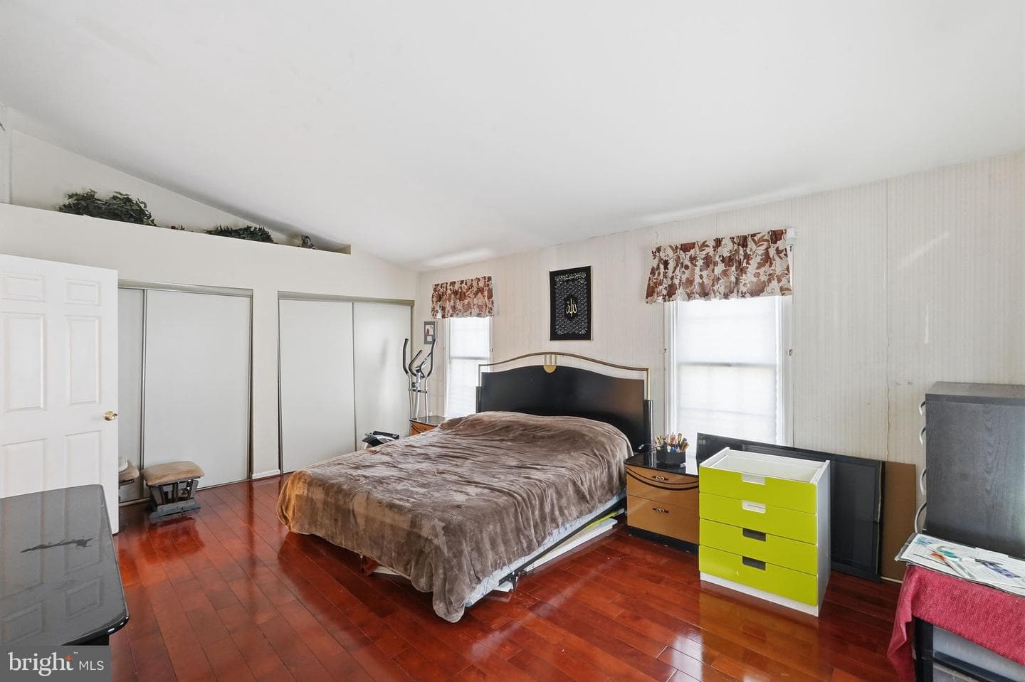 5810 Apsley House Court photo 17