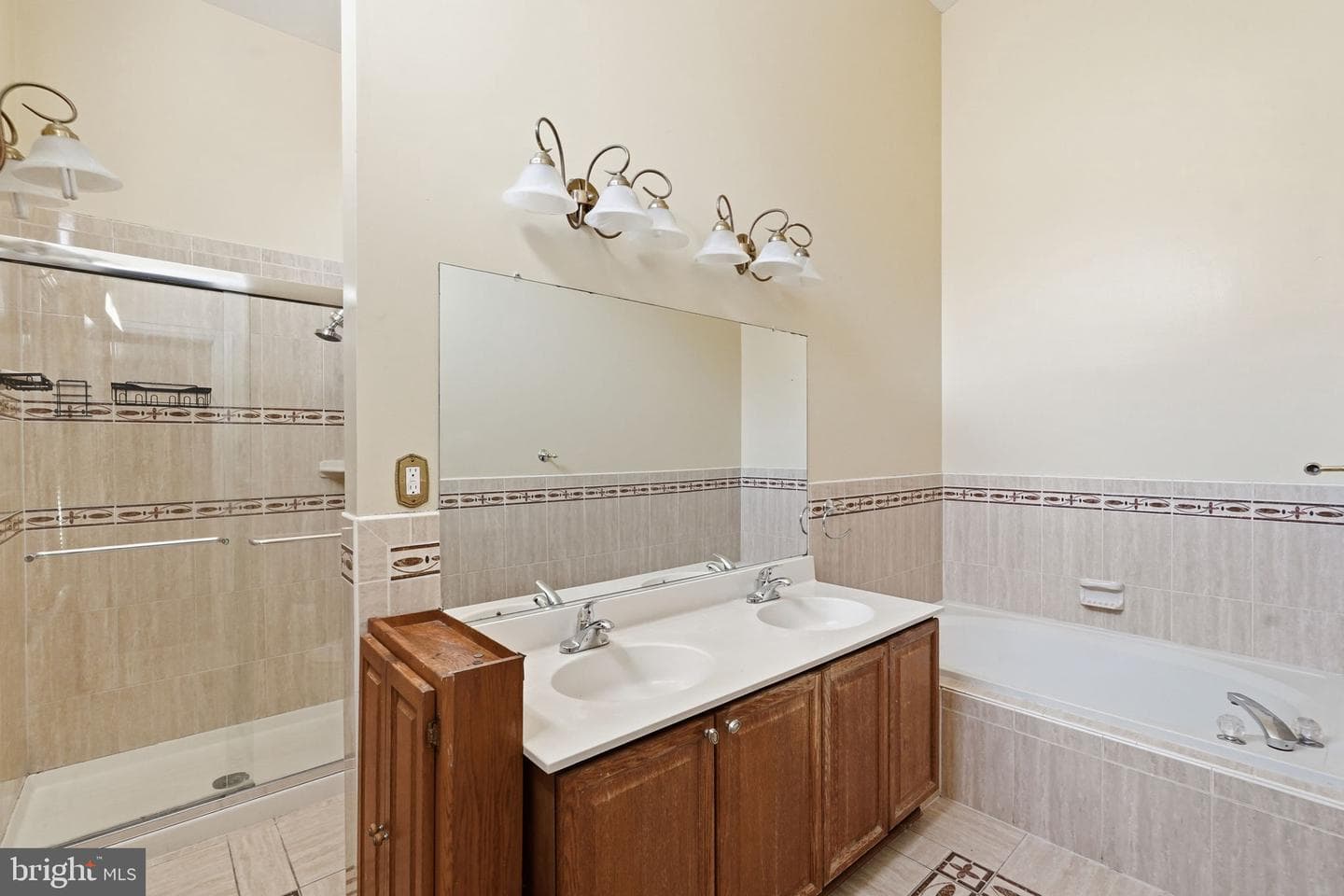 5810 Apsley House Court photo 20