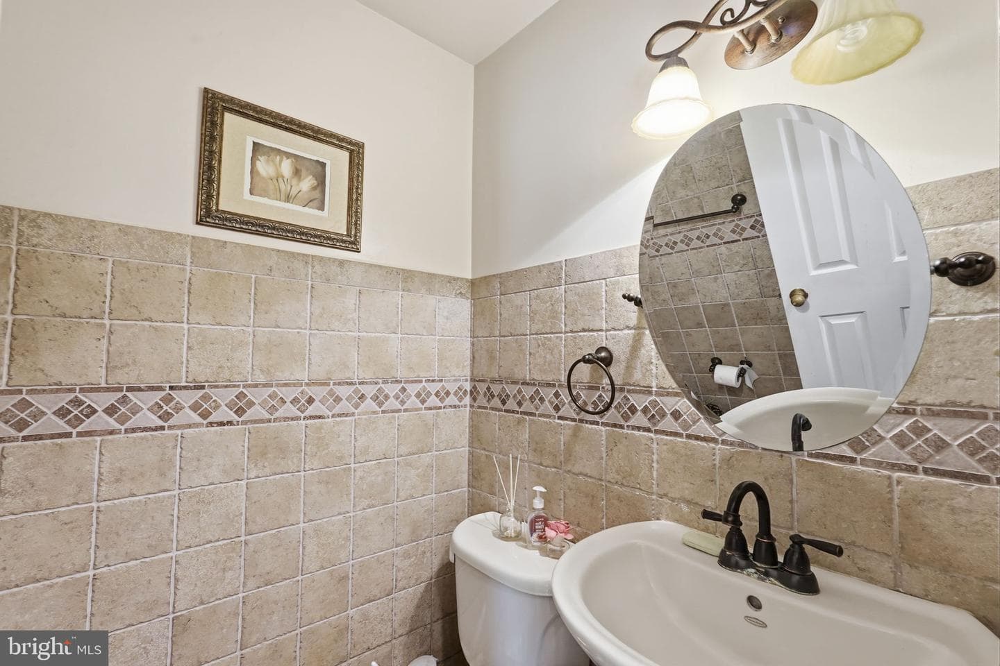 5810 Apsley House Court photo 22
