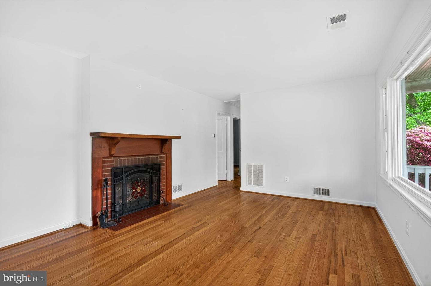 7909 Fairfax Road photo 5