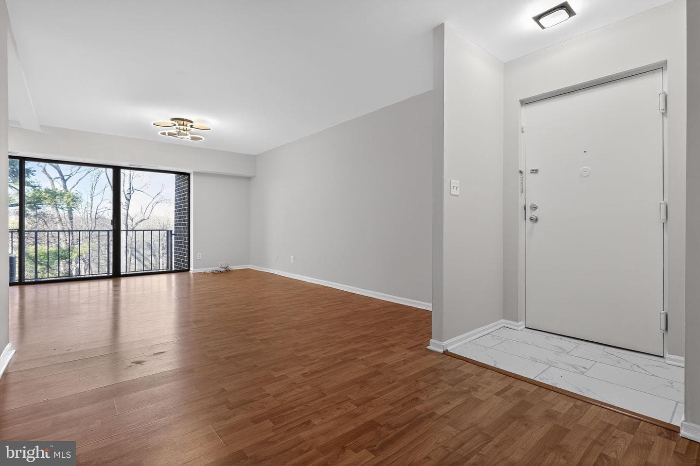 4400 Island Place #302 photo 13