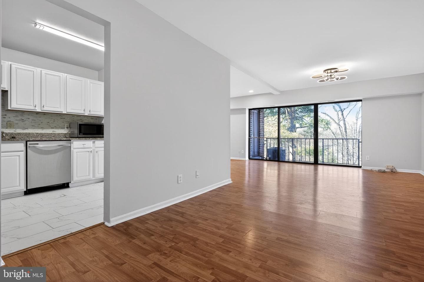 4400 Island Place #302 photo 15