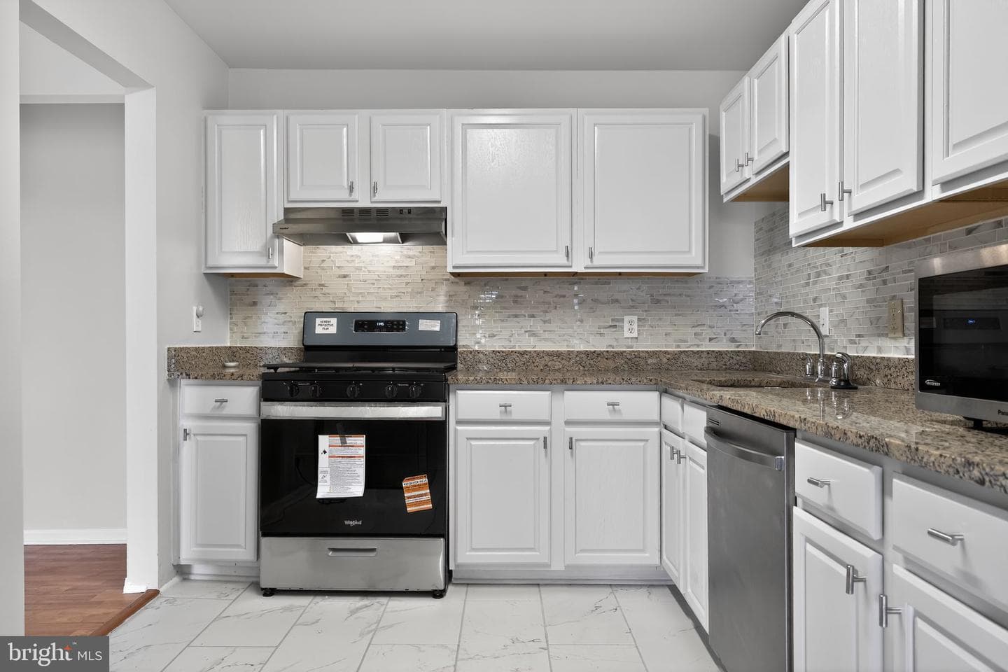 4400 Island Place #302 photo 29