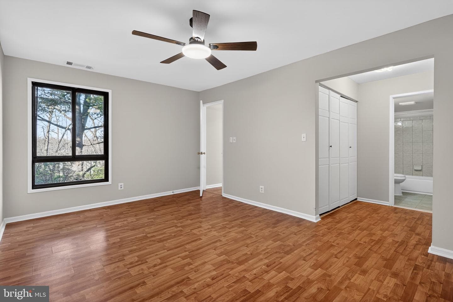 4400 Island Place #302 photo 33