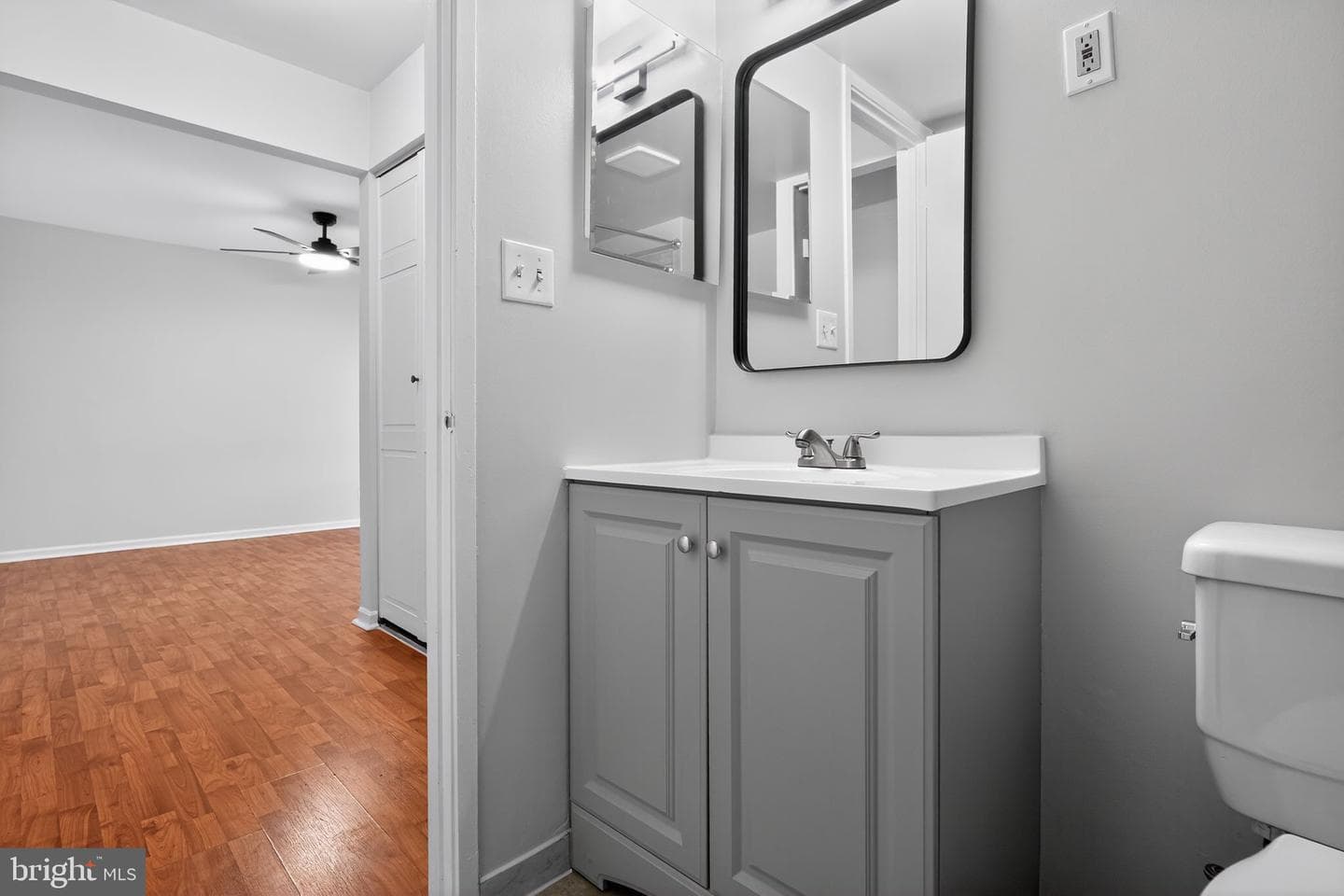 4400 Island Place #302 photo 35