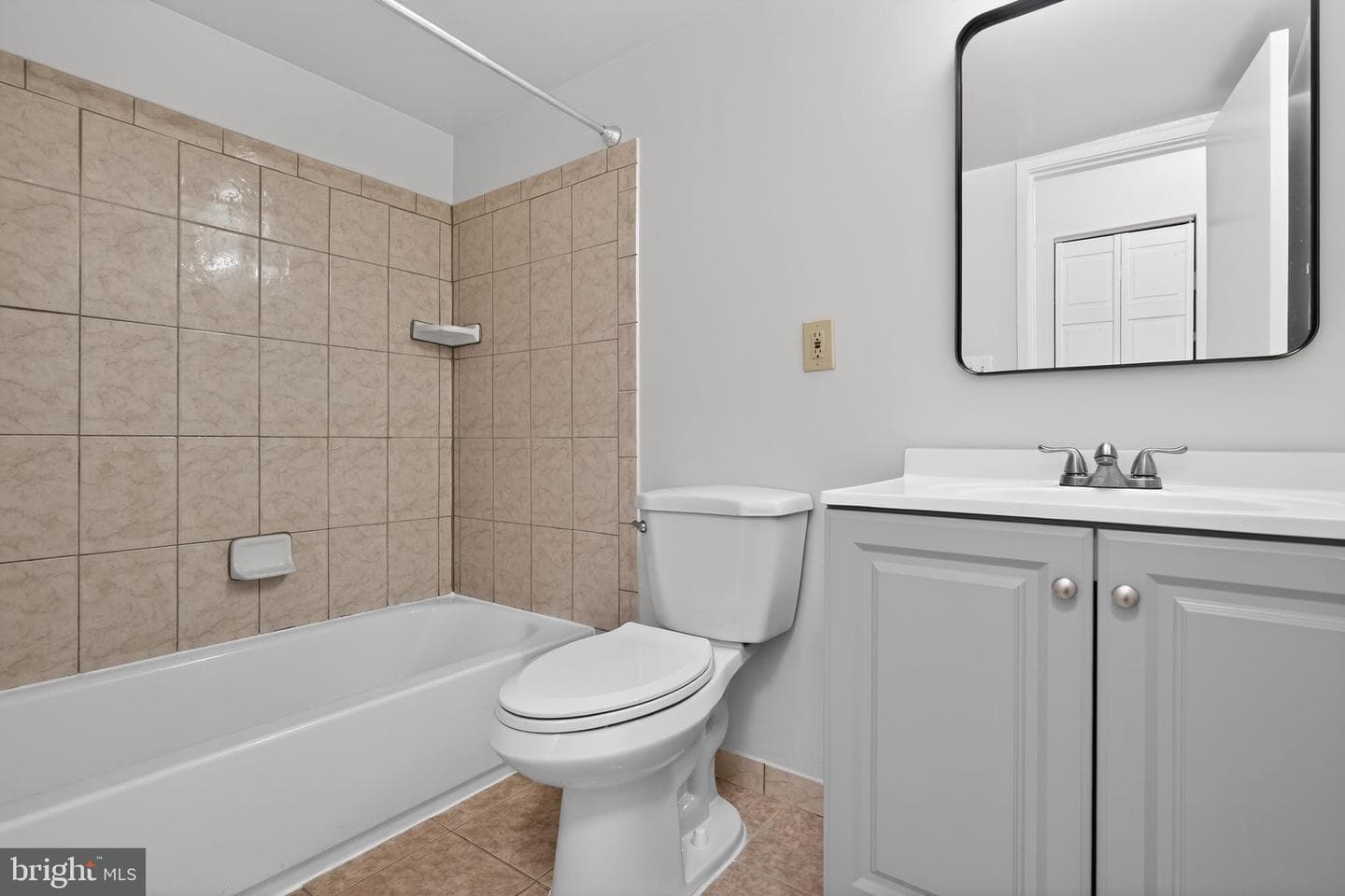4400 Island Place #302 photo 36