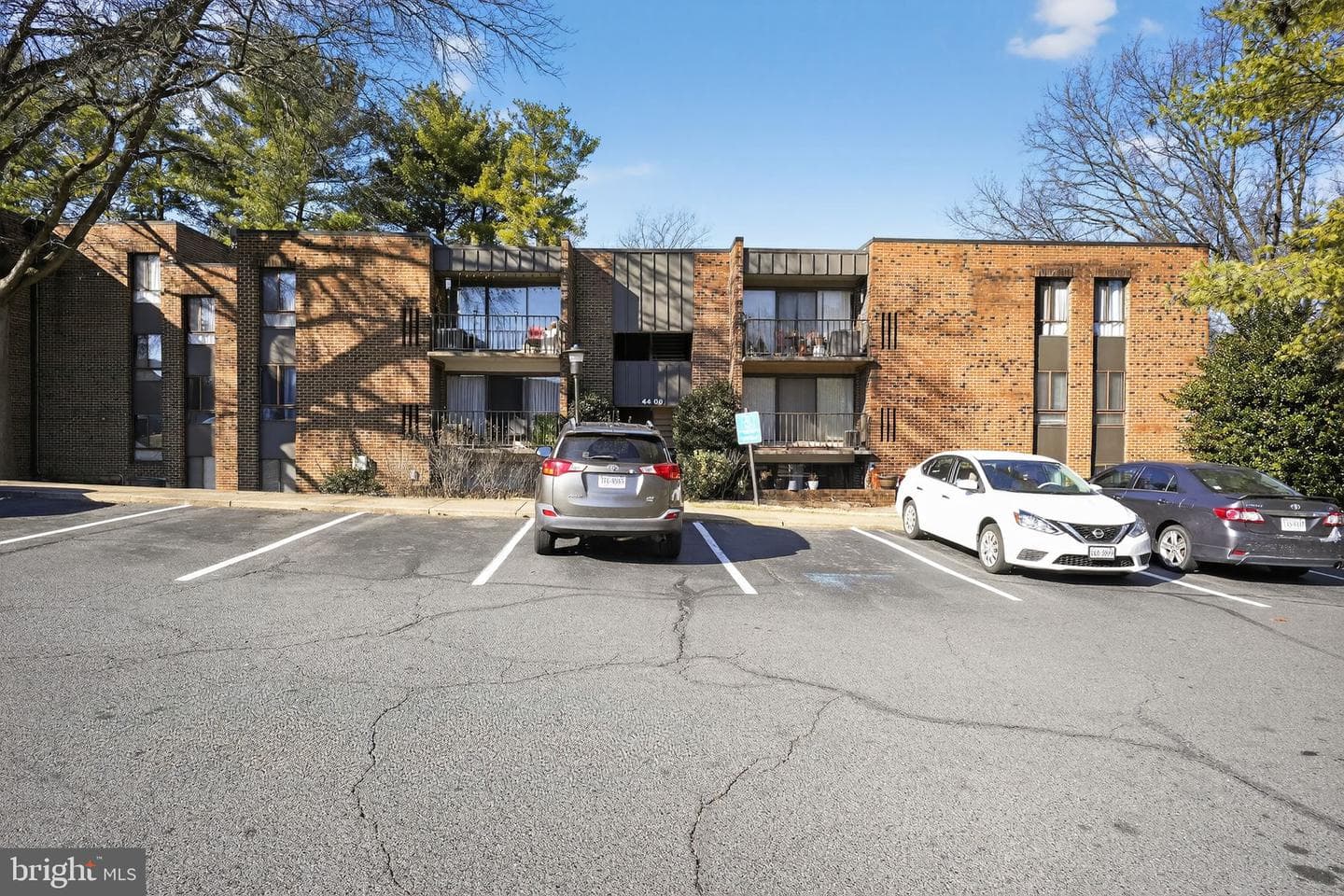 4400 Island Place #302 photo 6