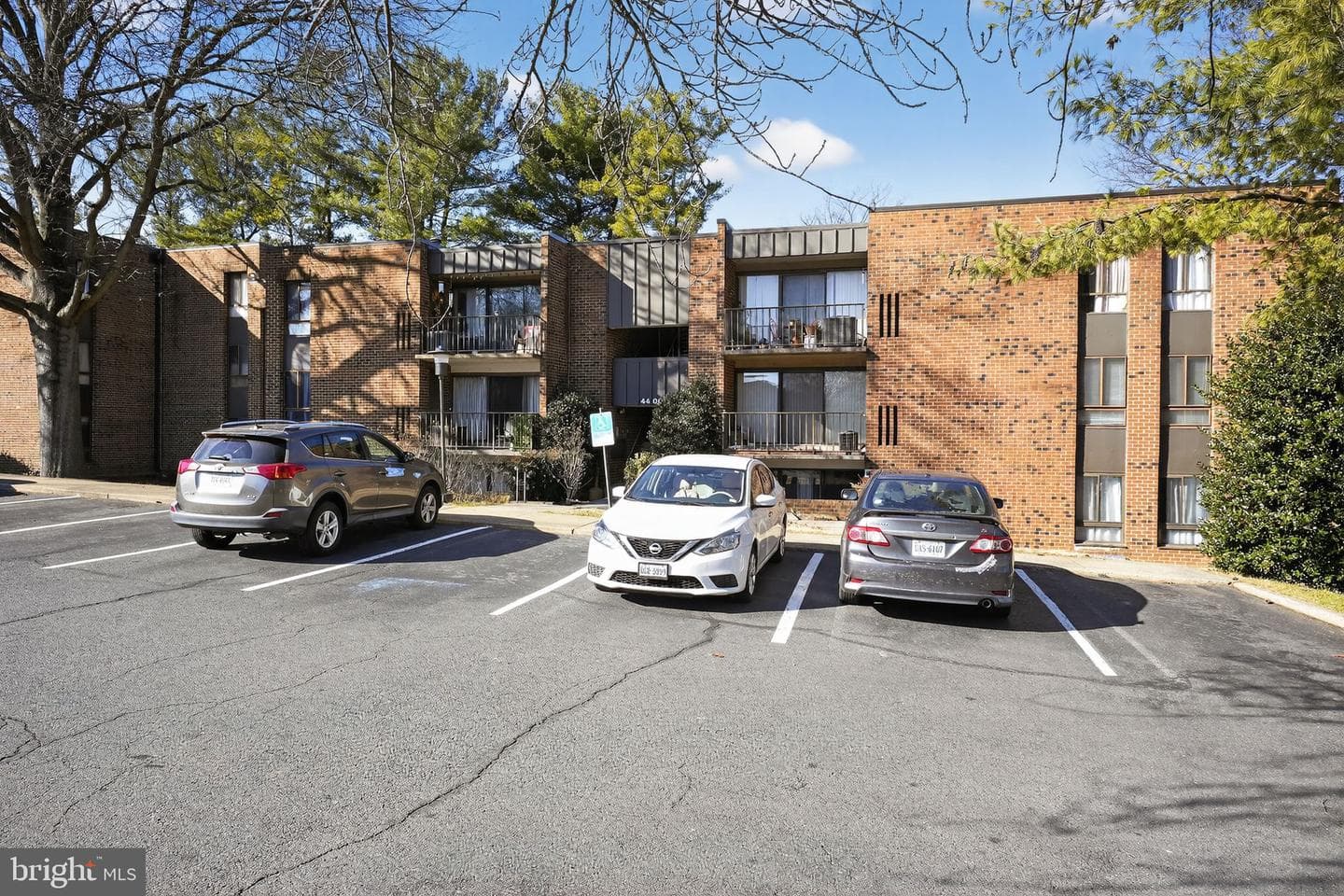 4400 Island Place #302 photo 7