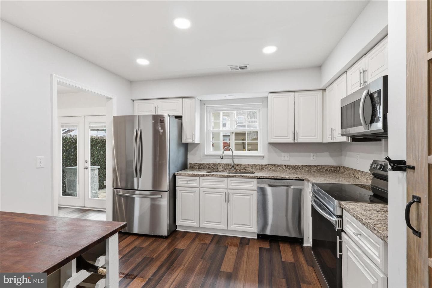 6281 Astrid Cove photo 8