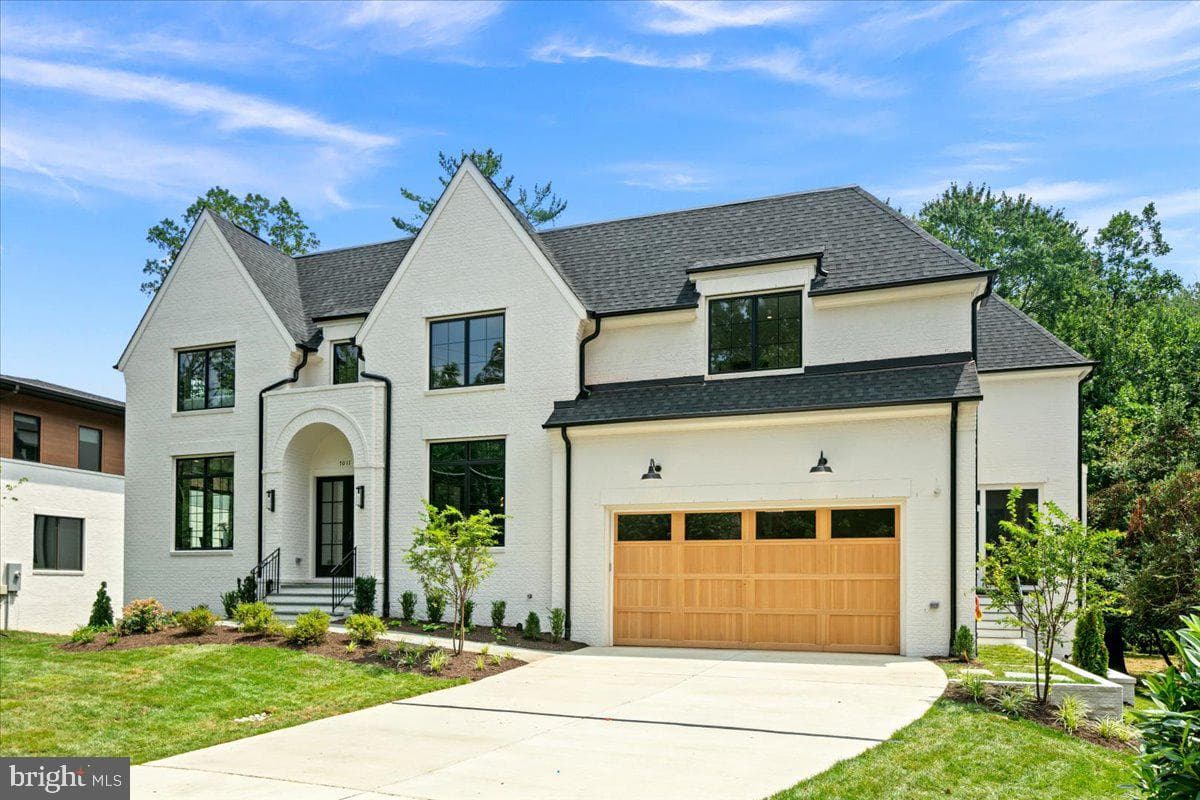 7011 Elizabeth Drive