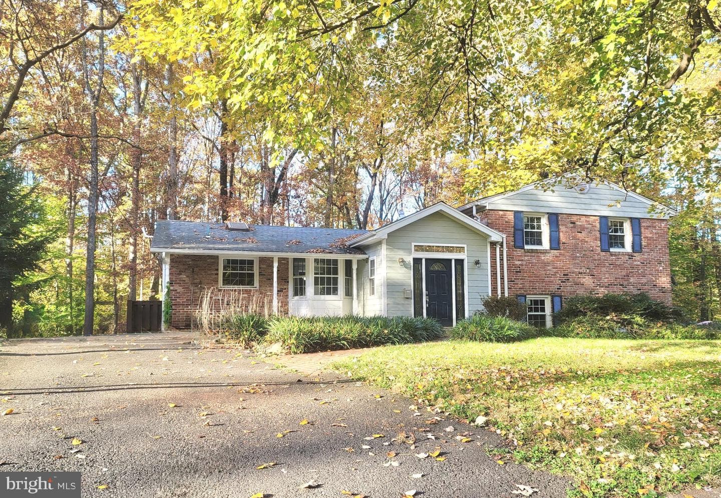 4962 Sabra Lane photo 2