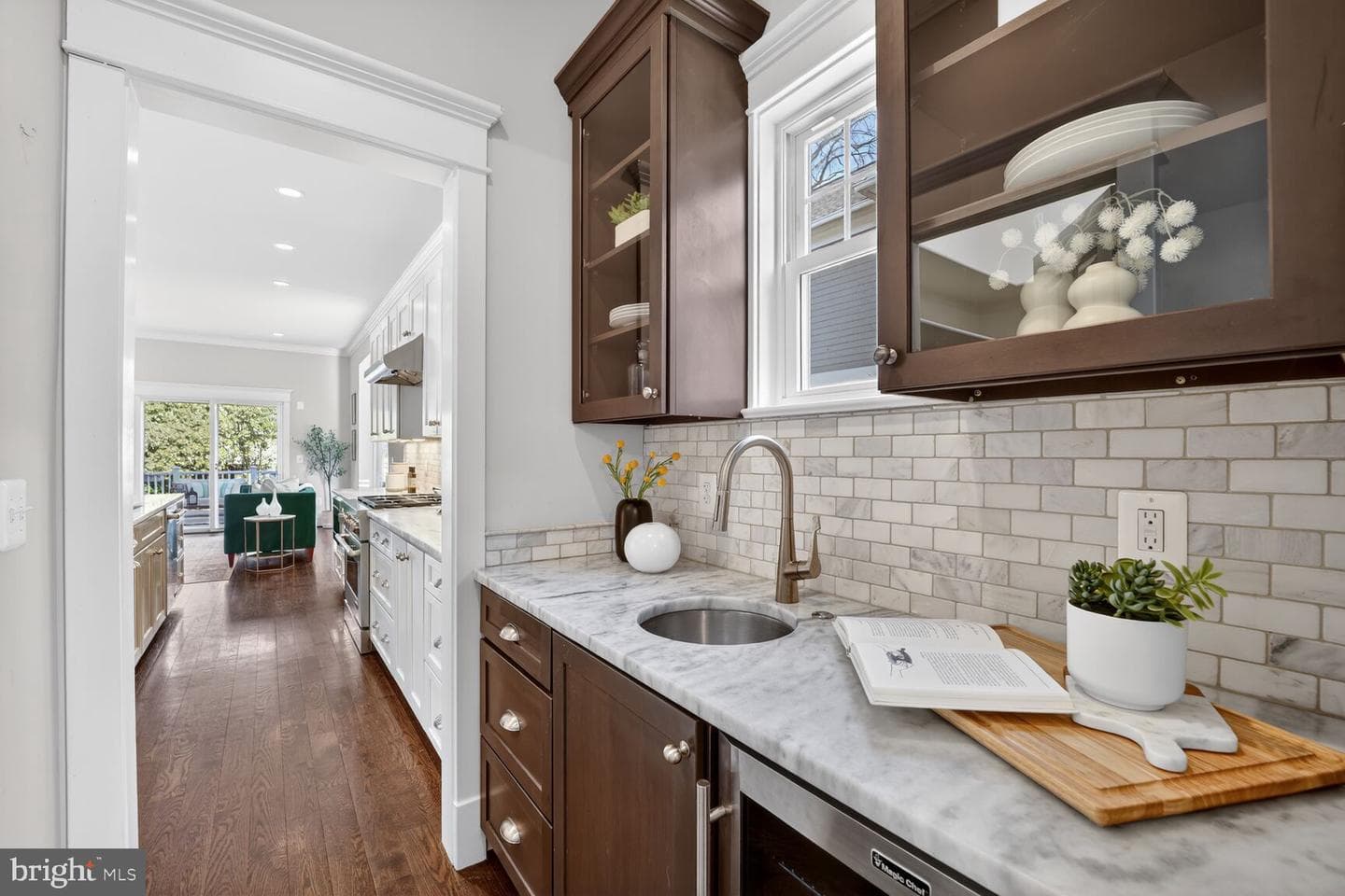 8113 Wellington Road photo 13