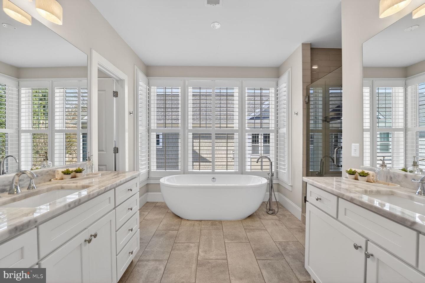 8113 Wellington Road photo 26
