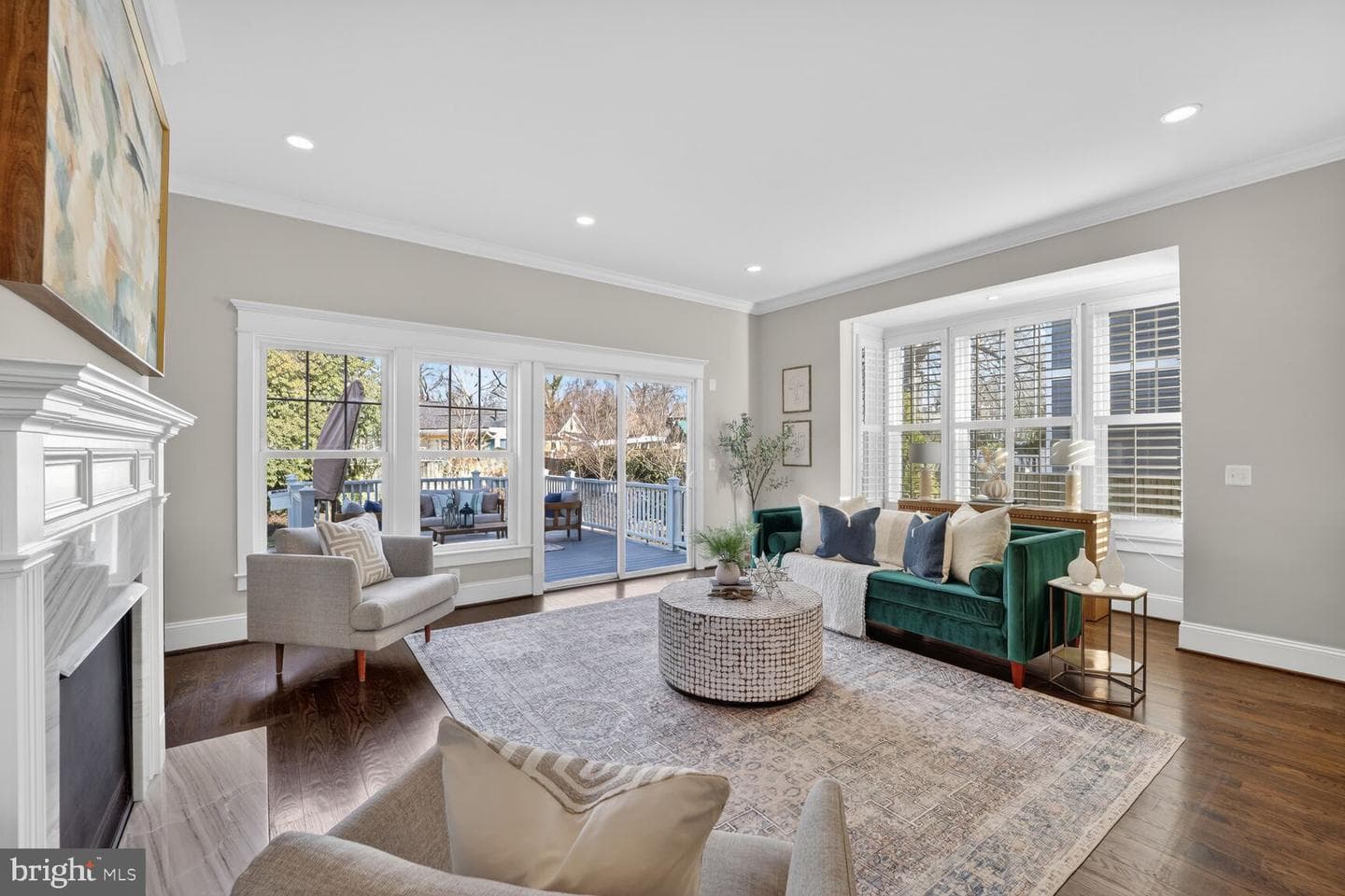8113 Wellington Road photo 3